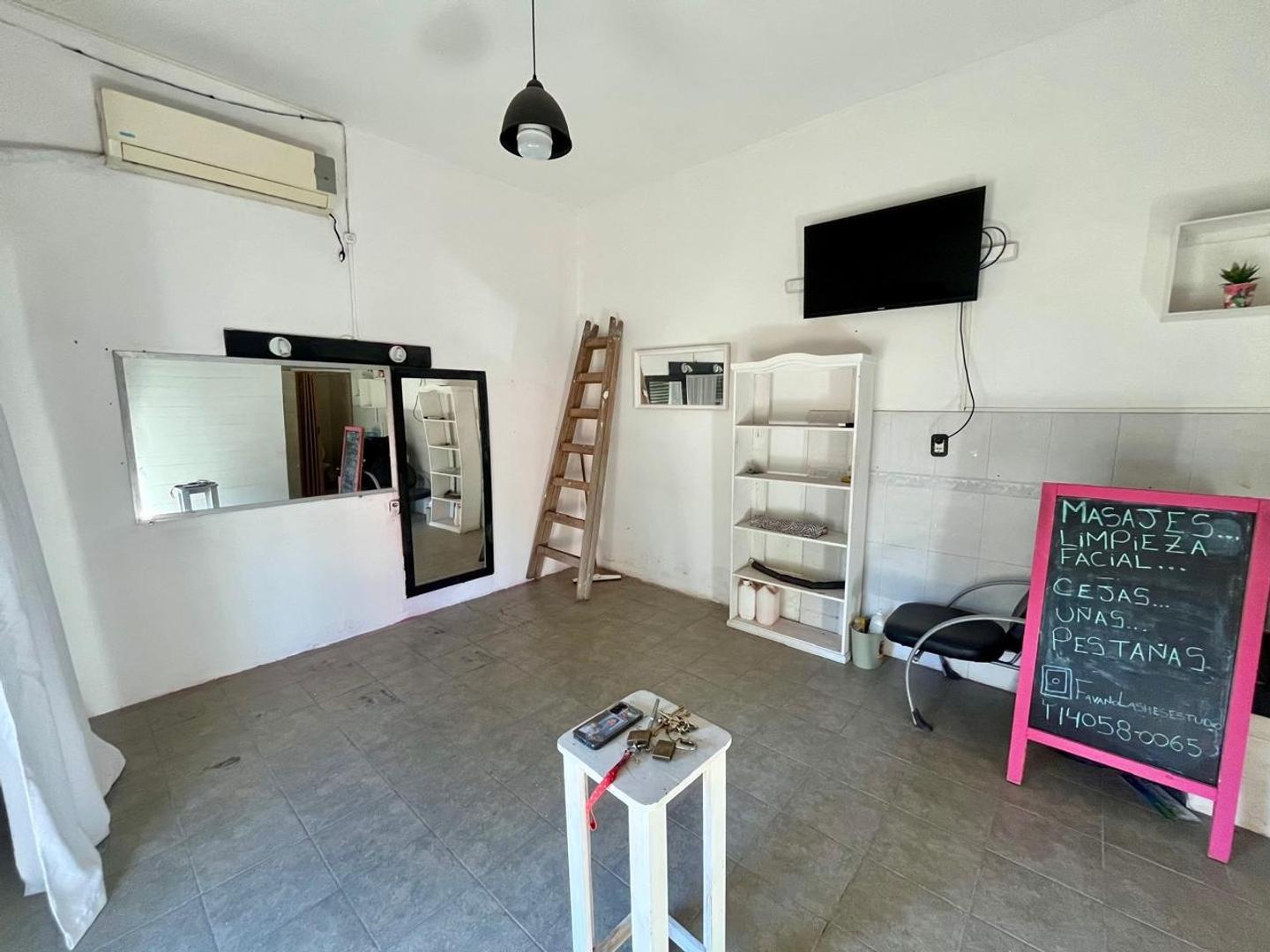 Local en Alquiler en Castelar Norte, $ 500.000