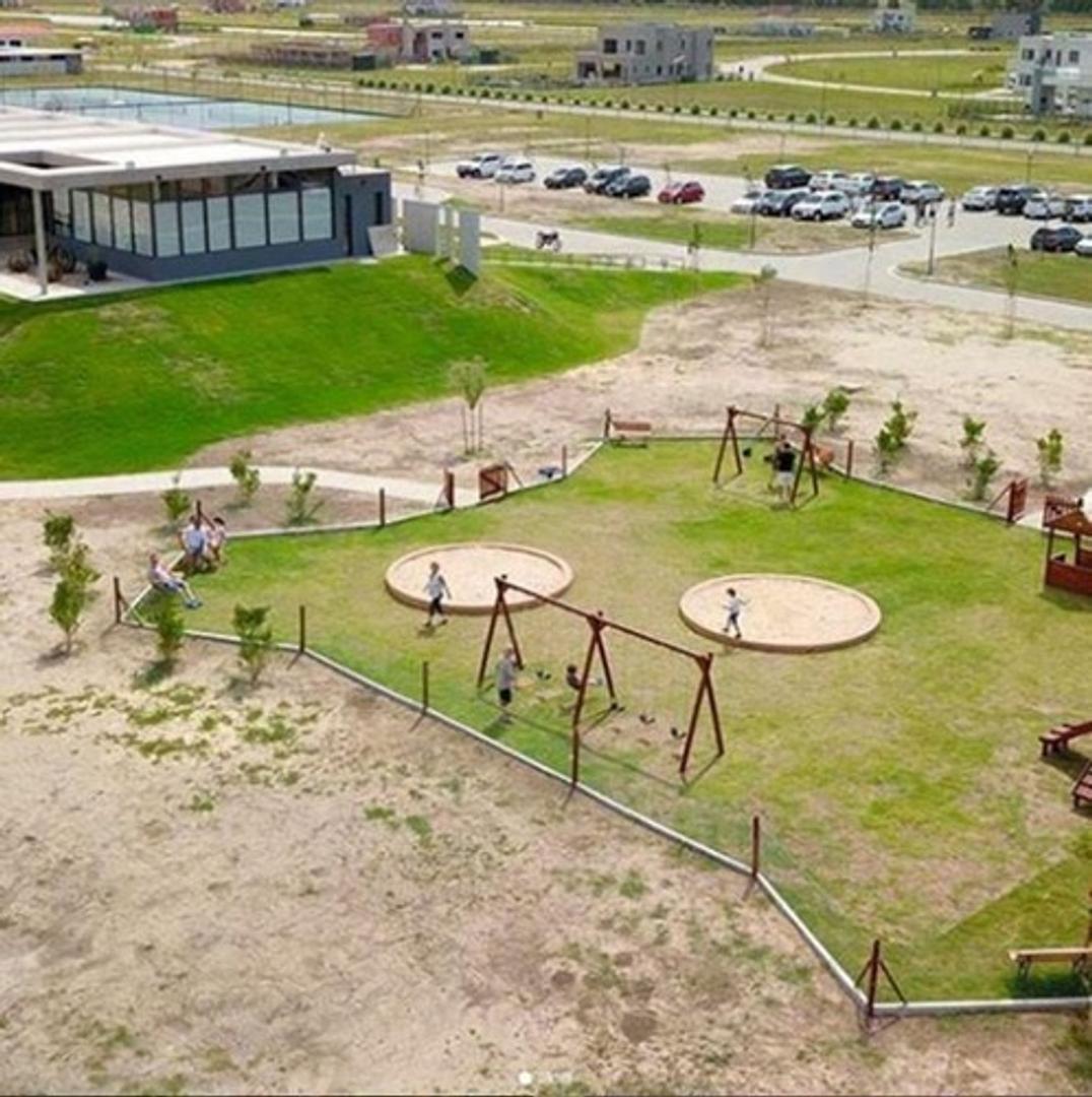 El Barrio Elcano 25500