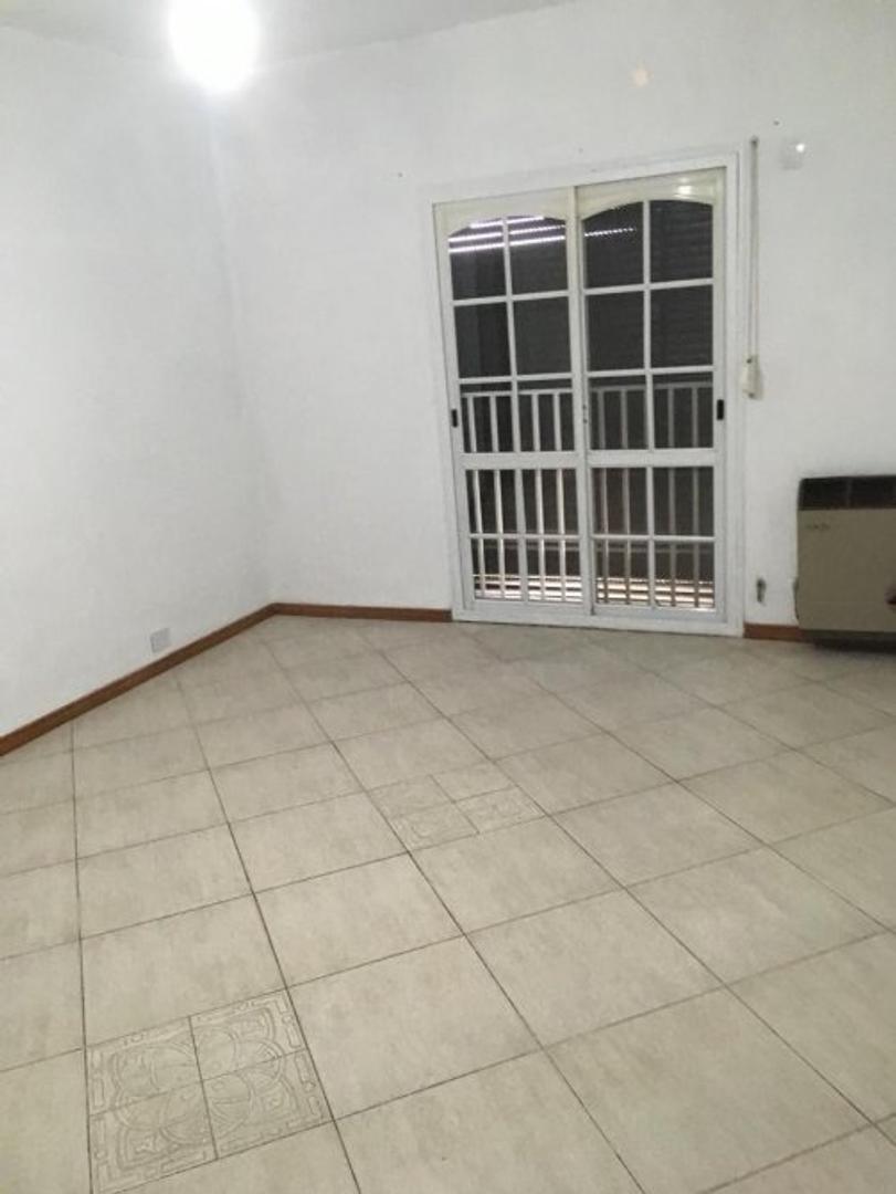 VENTA DEPARTAMENTO DE CUATRO AMBIENTES EN WILDE