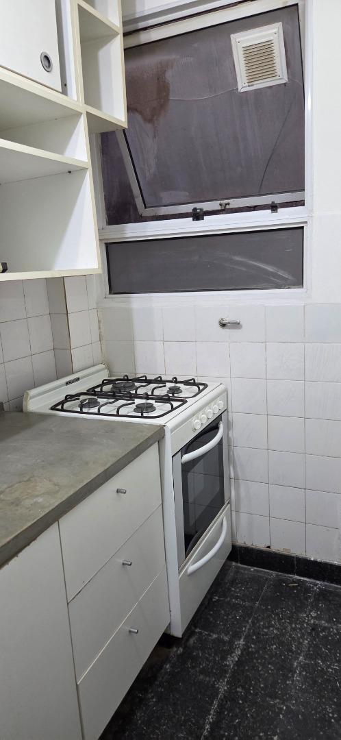 DOS AMBIENTES MUY BIEN UBICADO A RECICLAR