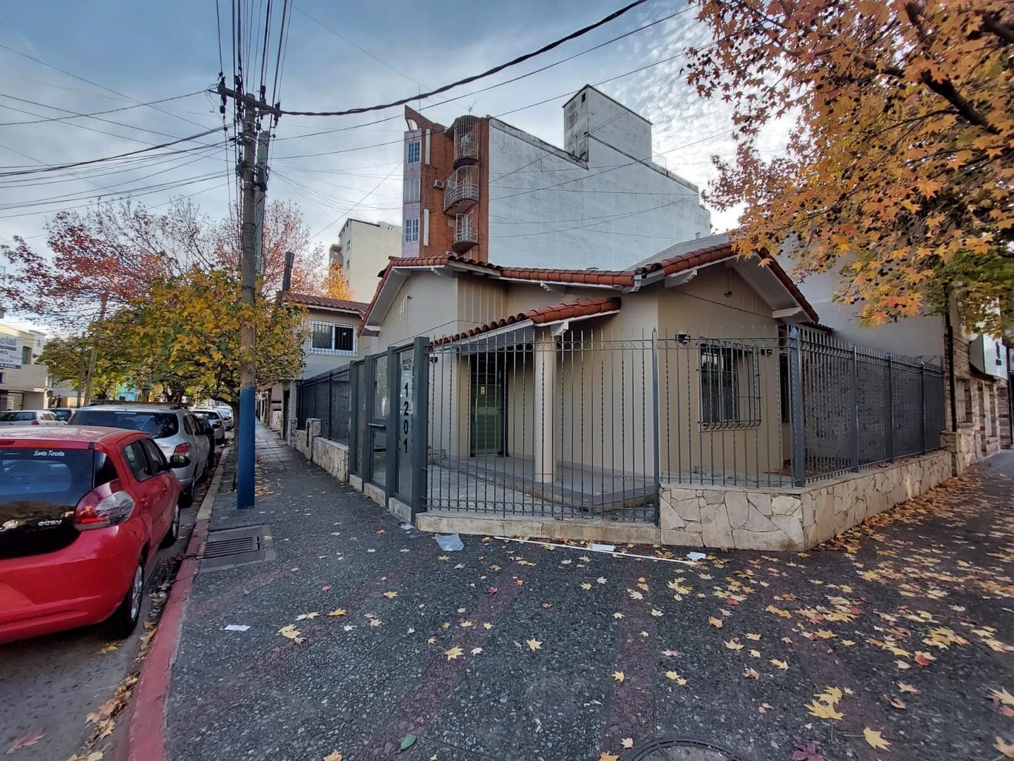 Casa en Alquiler en Moron, $ 2.000.000