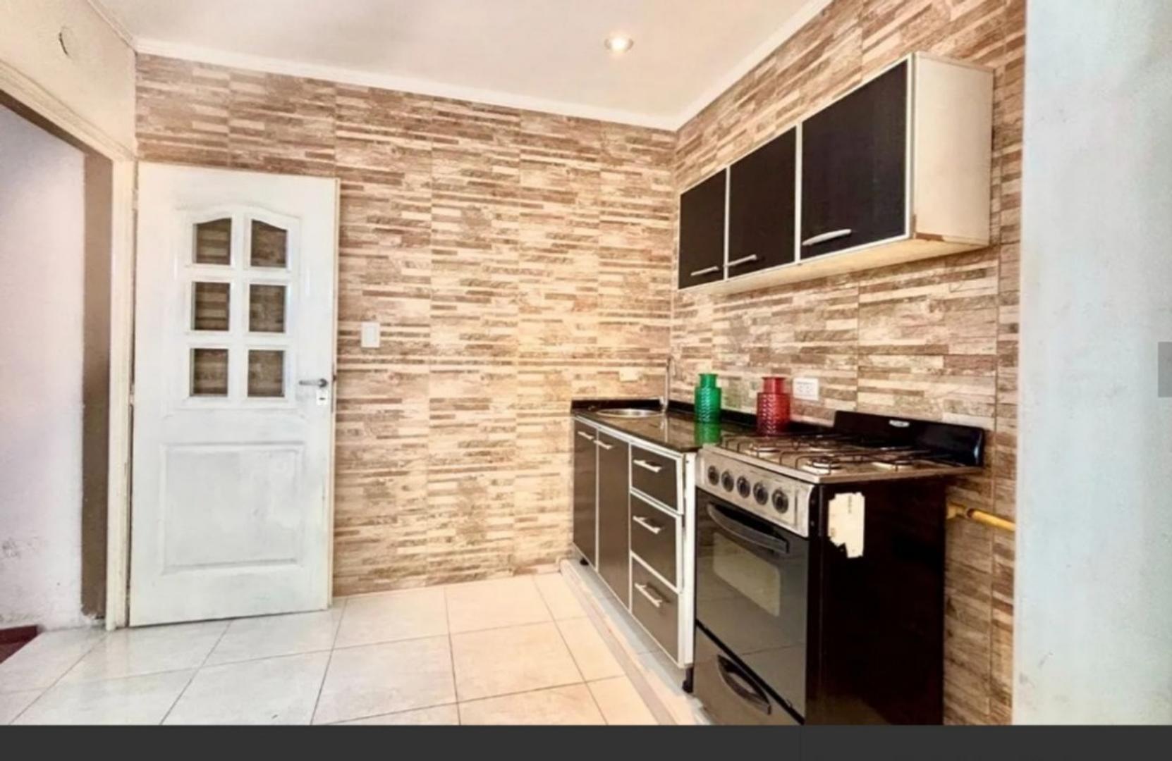 Depto Tipo Casa en Venta con 1 cocheras