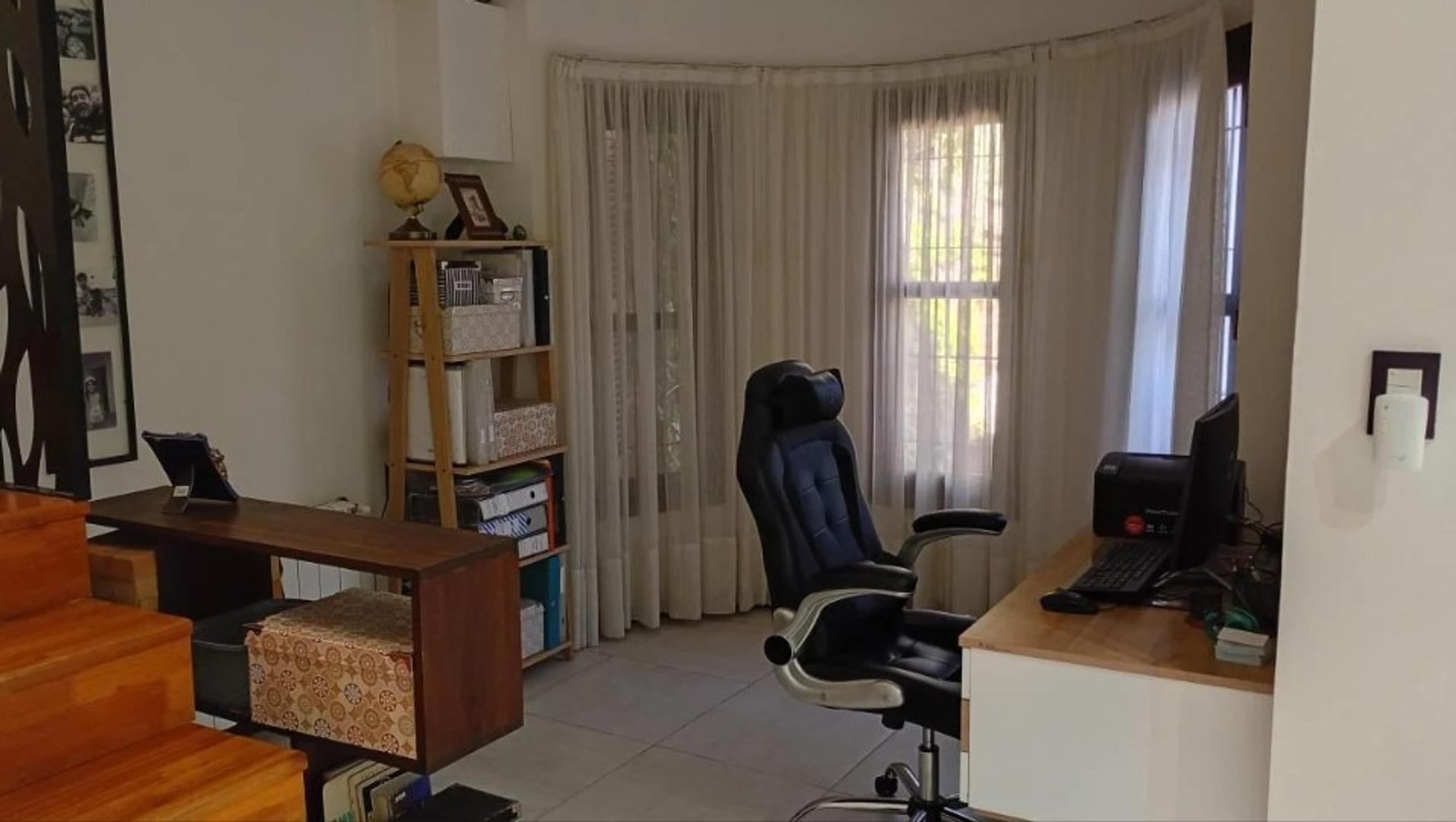 PERMUTA/VENTA CASA EN LOMAS DE FISHERTON