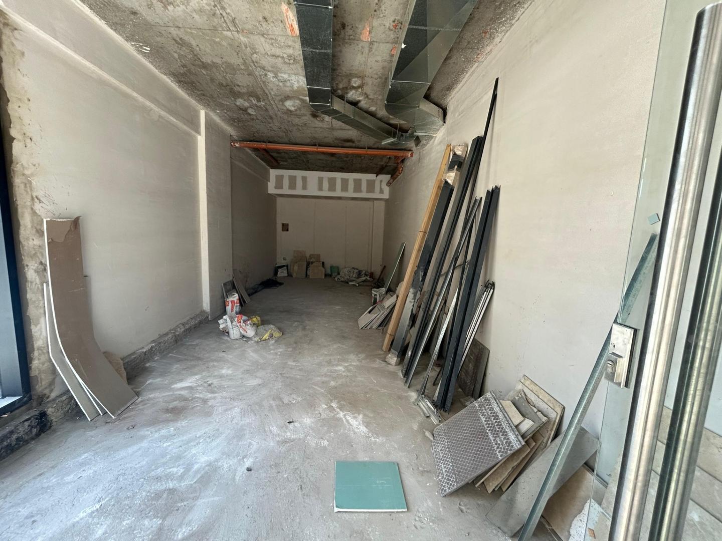 Local en Alquiler en Del Viso, USD 550