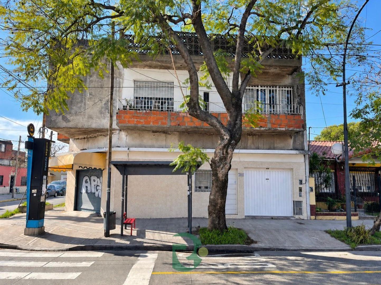 VENTA CASA 4 AMB CON LOCAL COMERCIAL MORON
