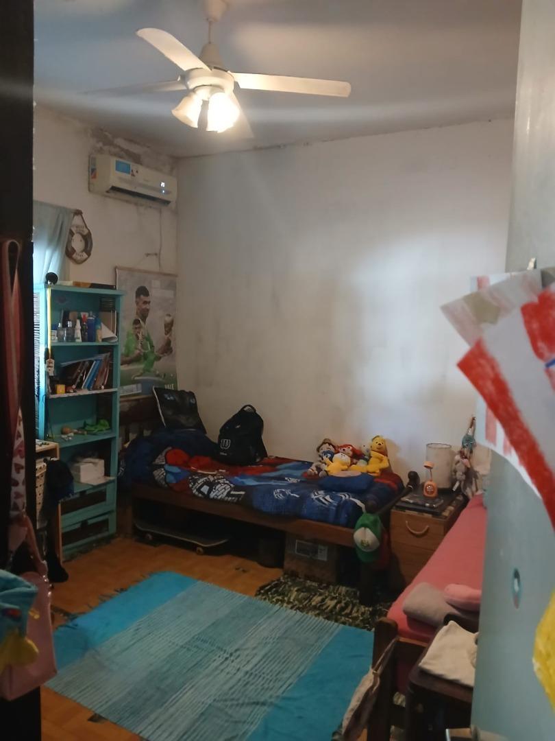 Depto Tipo Casa 4 ambientes con 2 baños