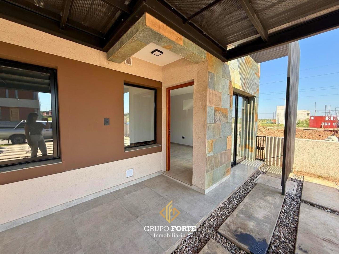 Casa 3 ambientes con 1 baño