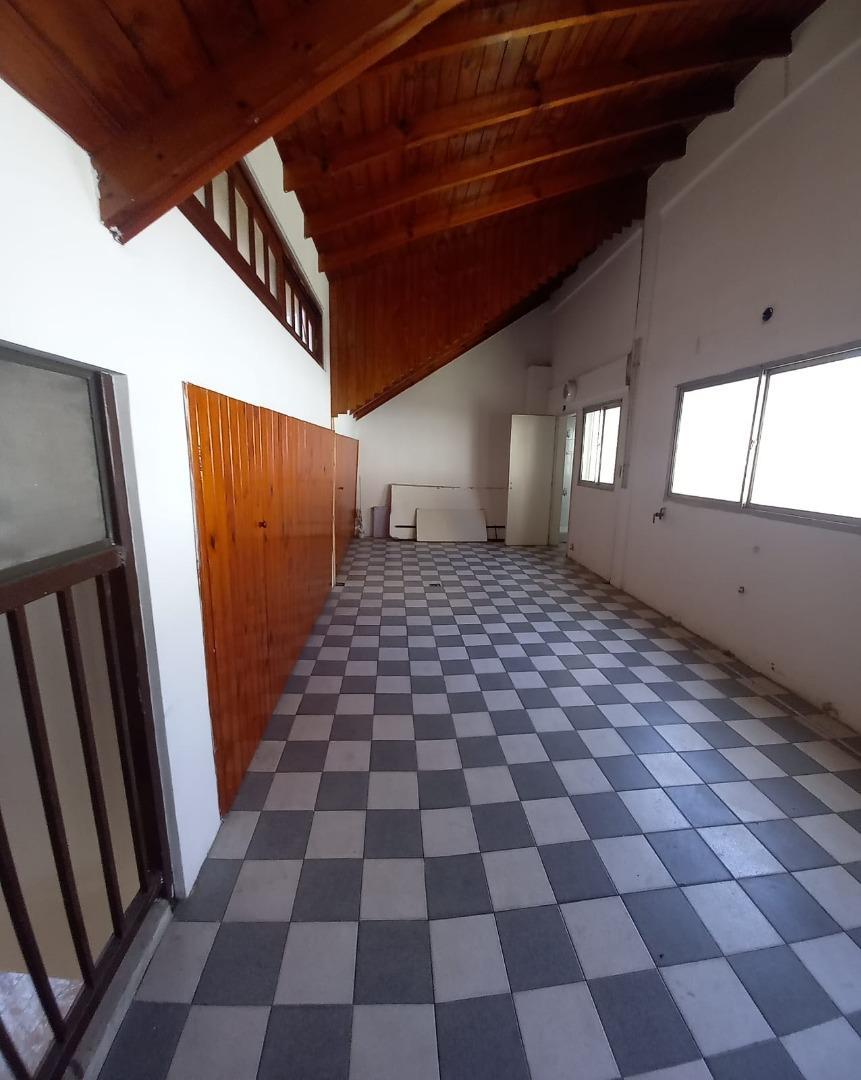 Departamento en Alquiler en Wilde, $ 700.000