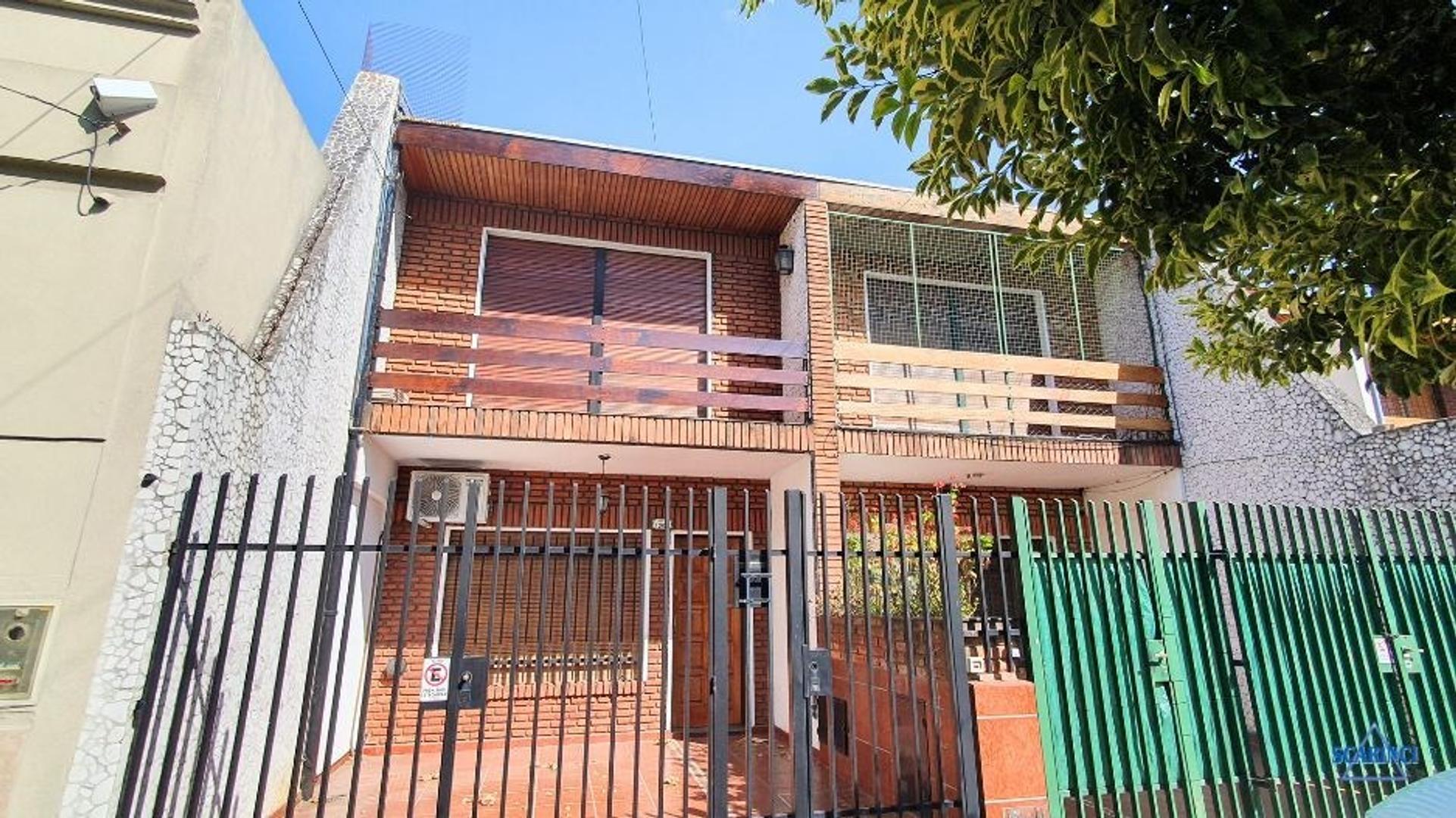 Departamento Dúplex  en Alquiler en Villa Raffo, Tres de Febrero, G.B.A. Zona Oeste