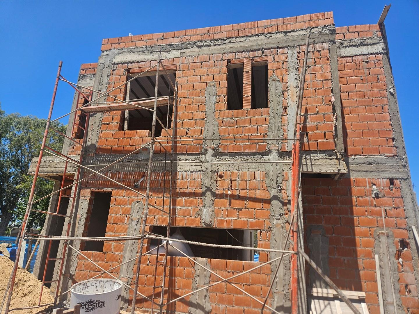 Casa 4 ambientes con 3 baños