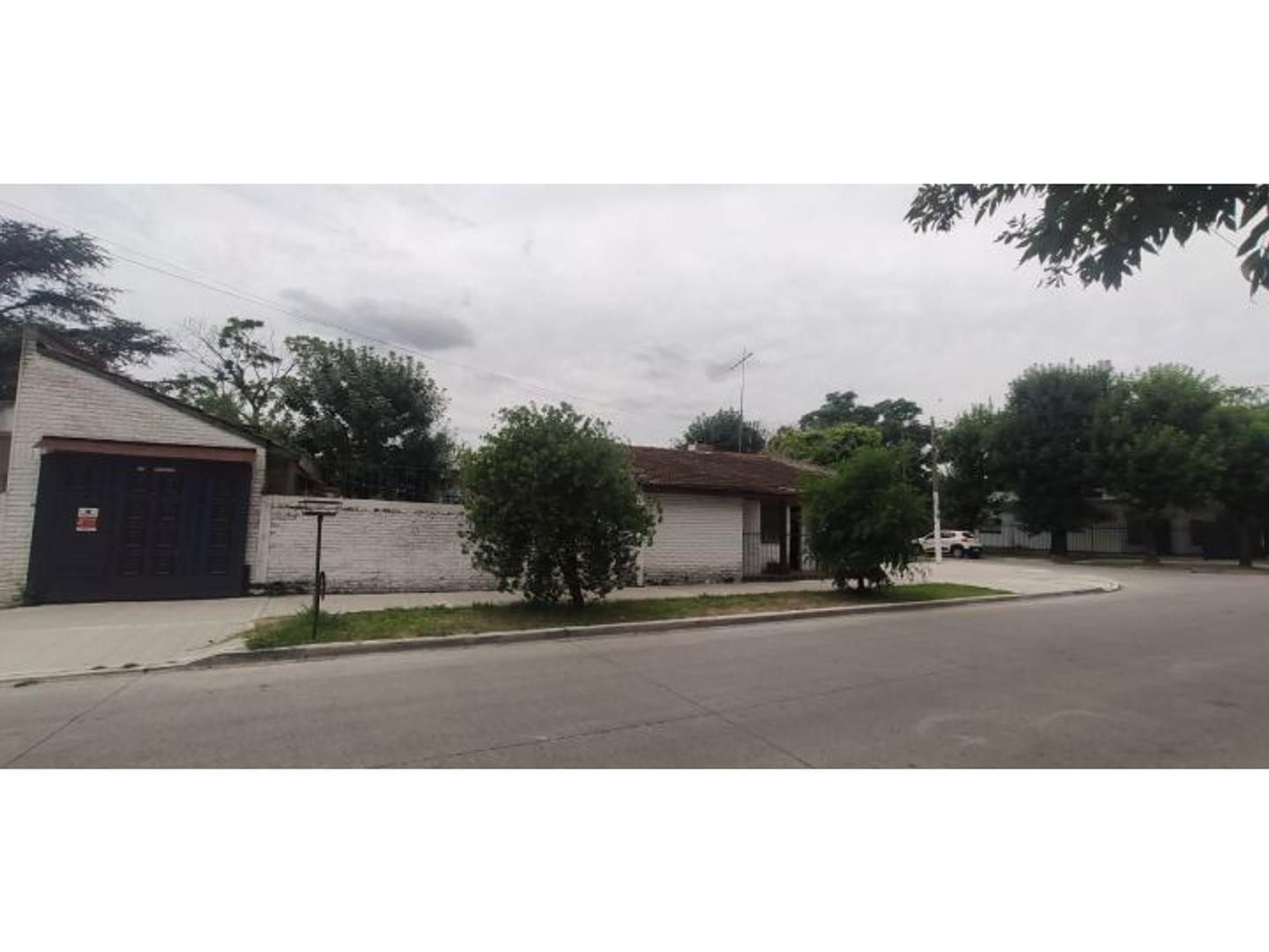 Caaguazú 1396 , Piso 0