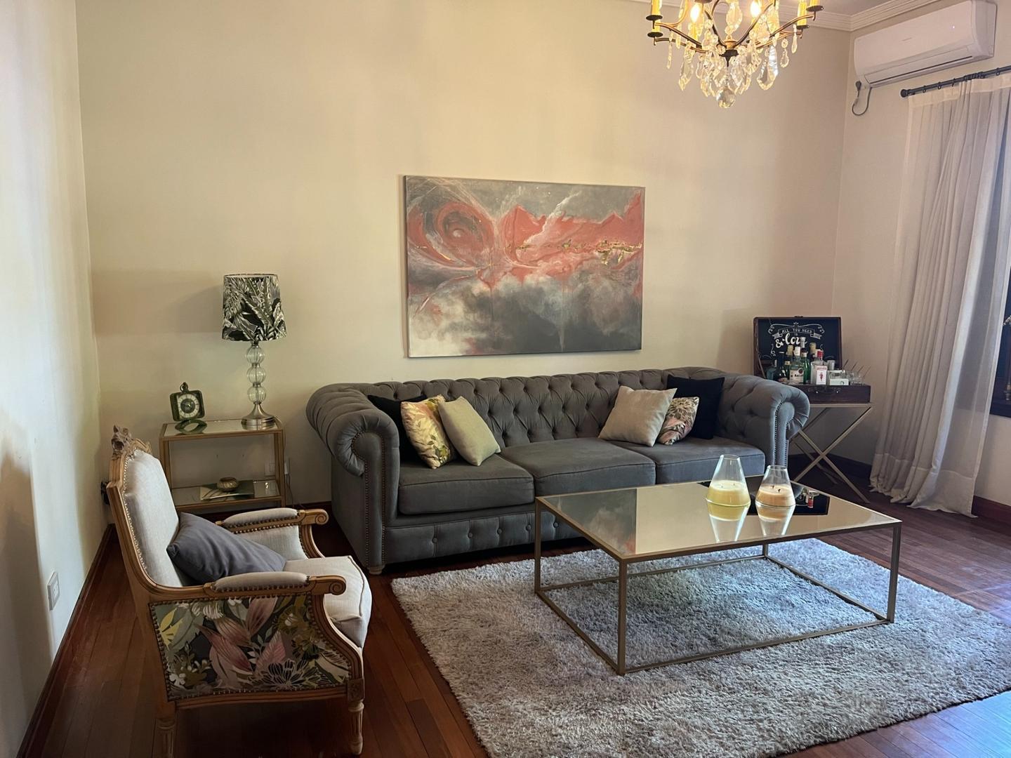 Casa 5 ambientes con 3 baños