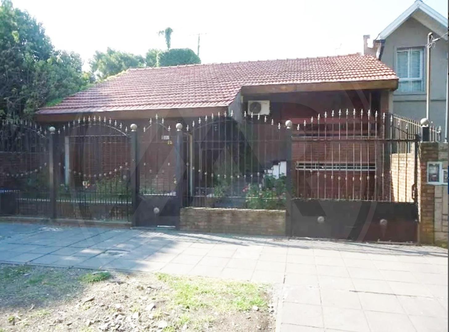 EXCELENTE CHALET EN VENTA · ITUZAINGÓ NORTE / CENTRO