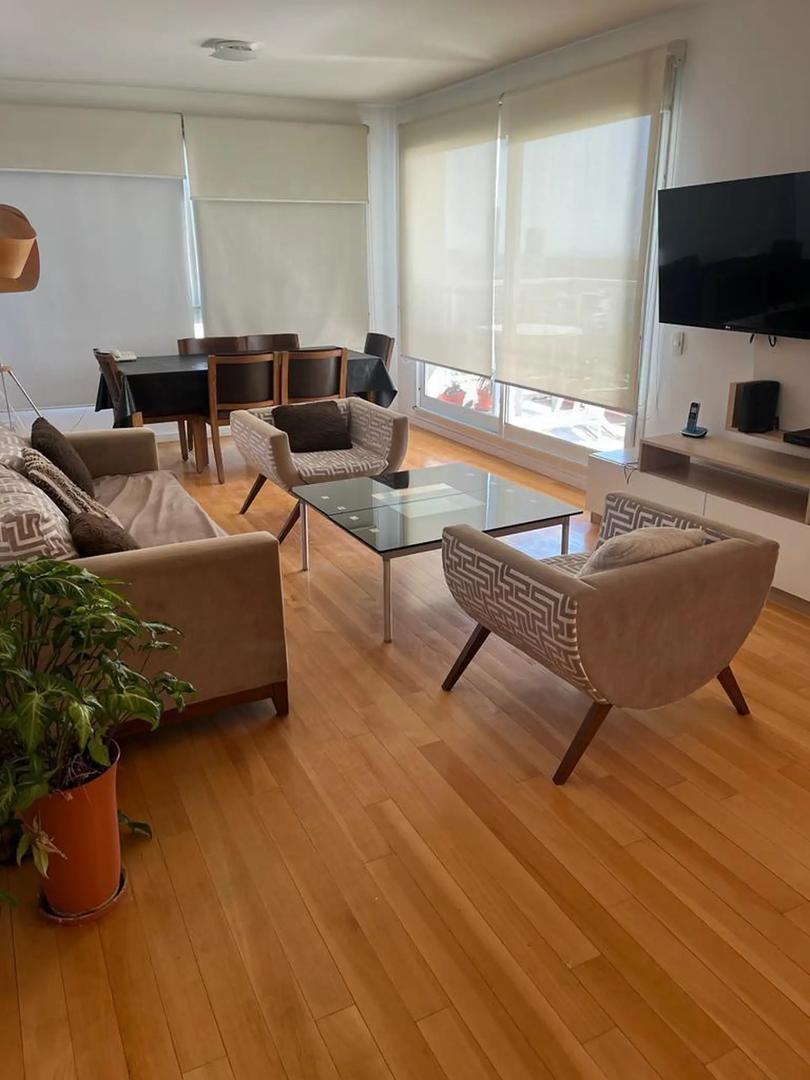 Paraguay 4700, Piso 23