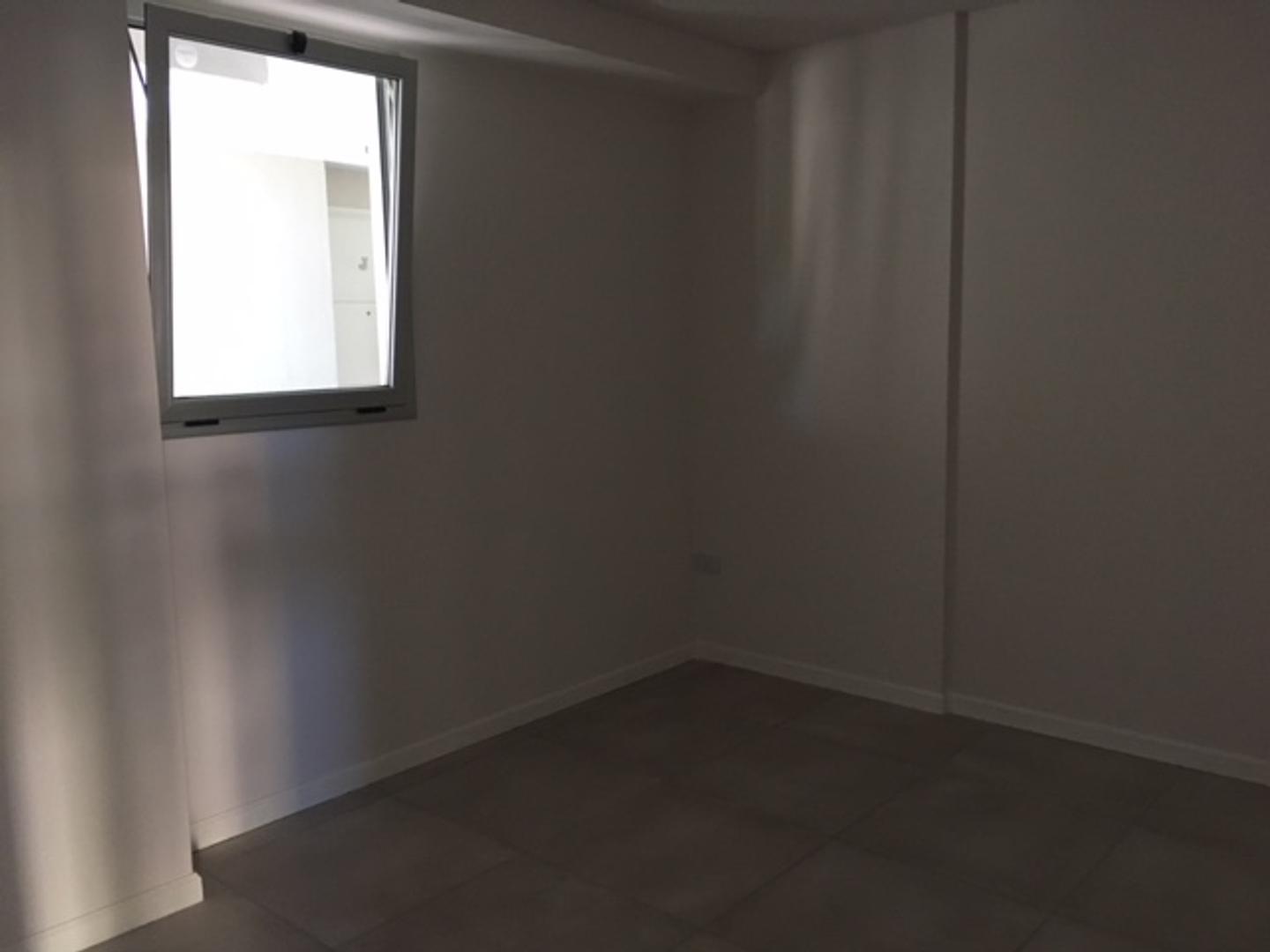 Departamento en Venta en Zarate, USD 100.000