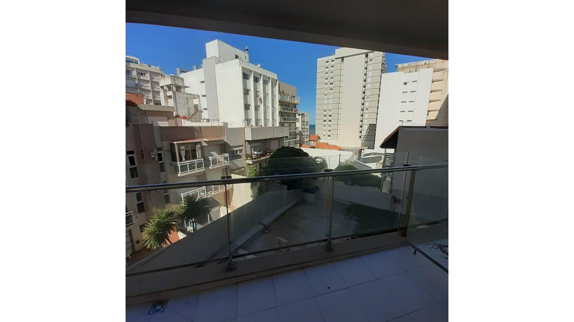 Departamento 2 ambientes con 2 baños