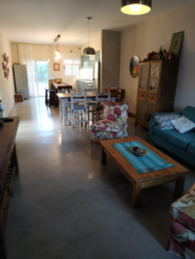 Depto Tipo Casa en Venta en Villa Gobernador Udaondo, USD 200.000