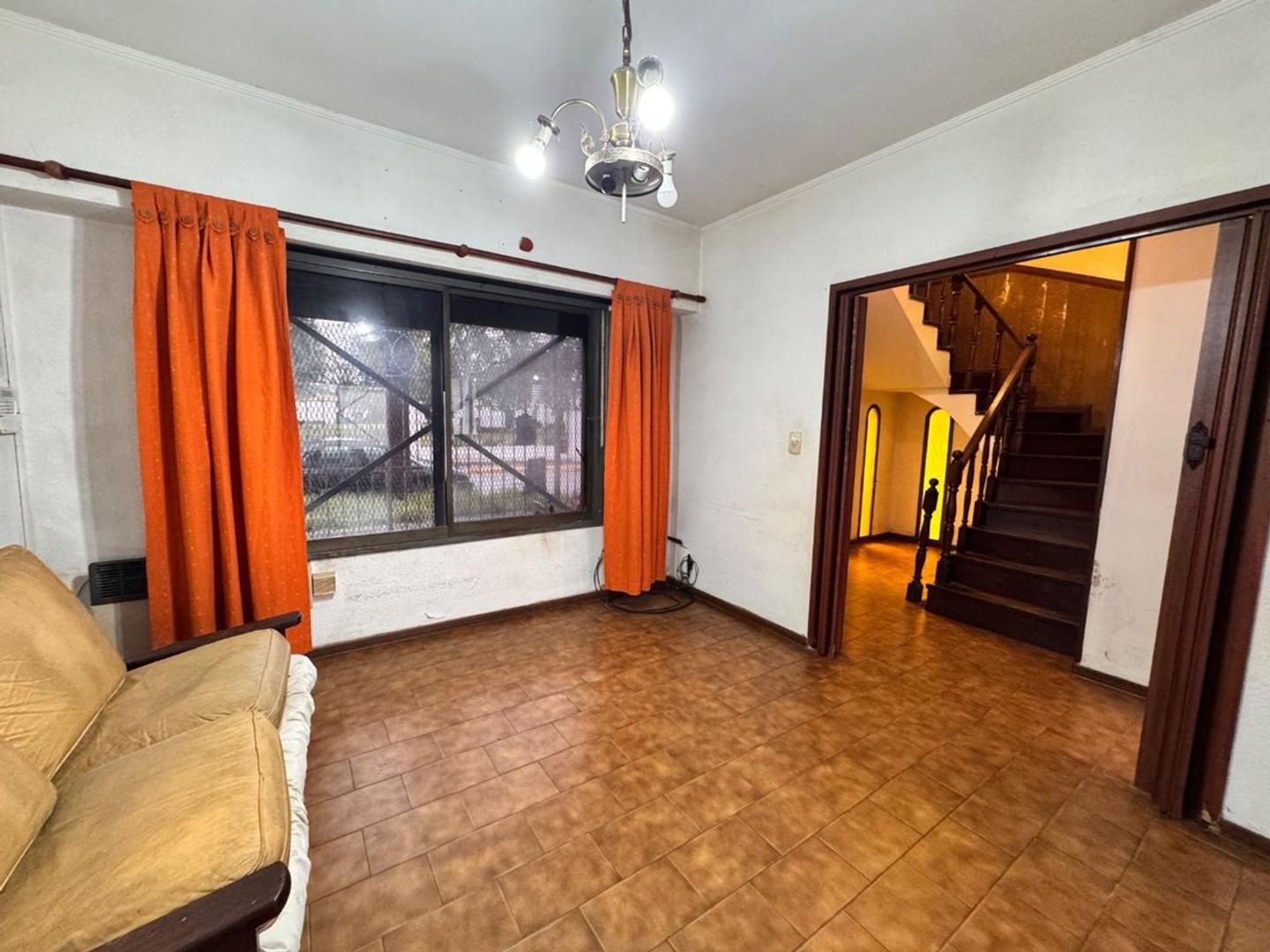 Casa en Venta en Villa Ballester, USD 105.000