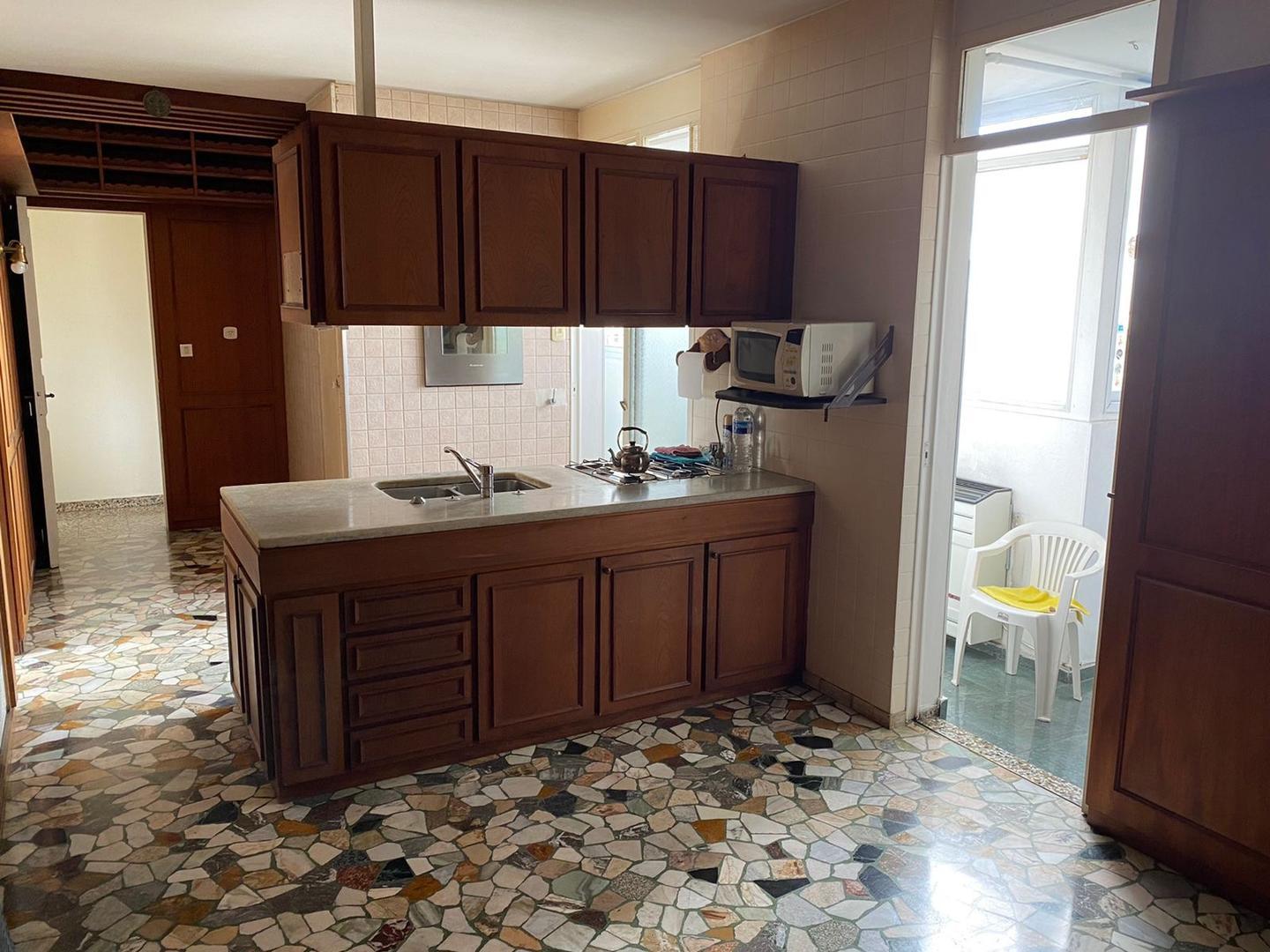 Departamento 4 ambientes con 3 baños