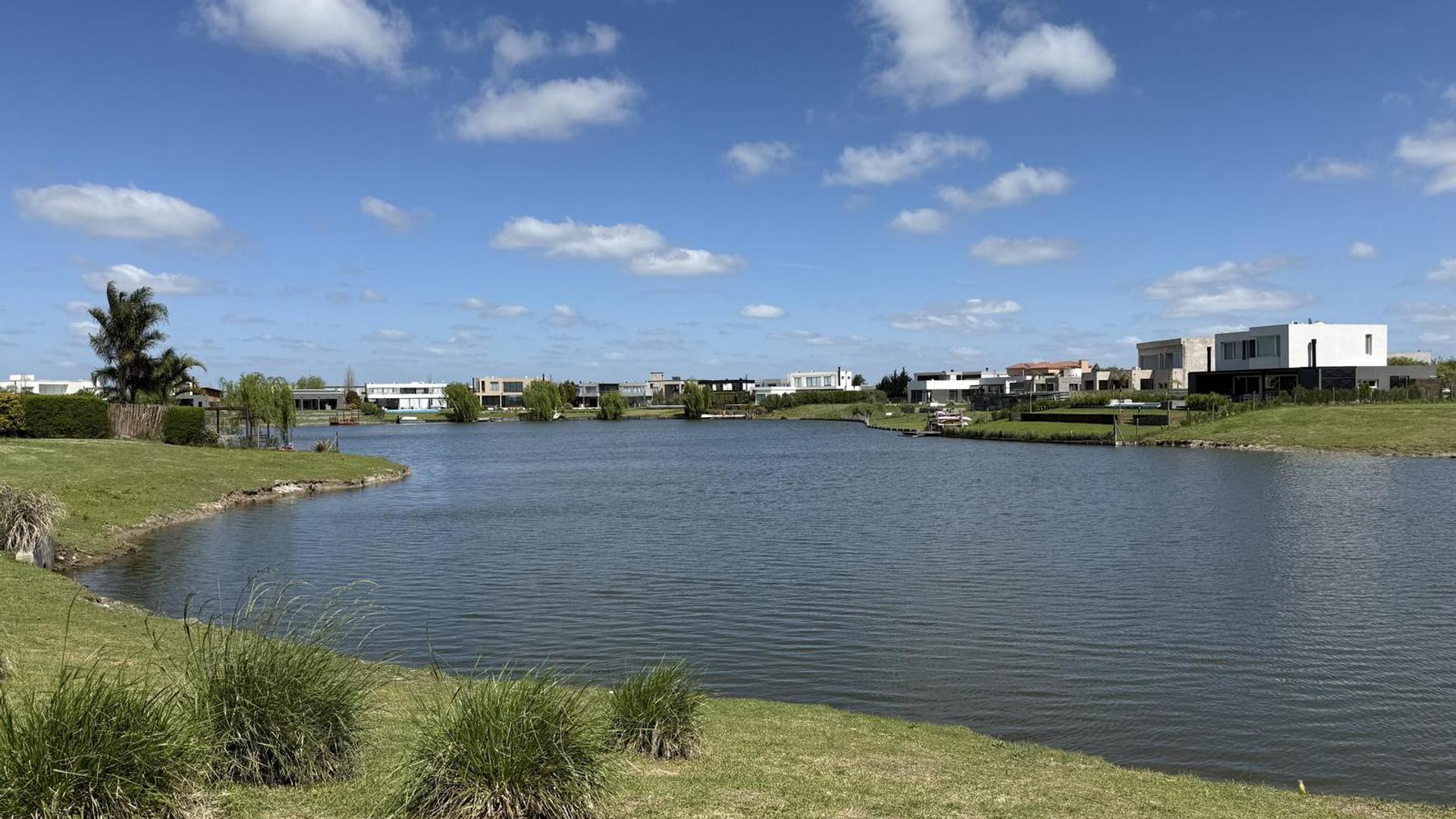 Terreno en Venta en San Sebastián, USD 63.000