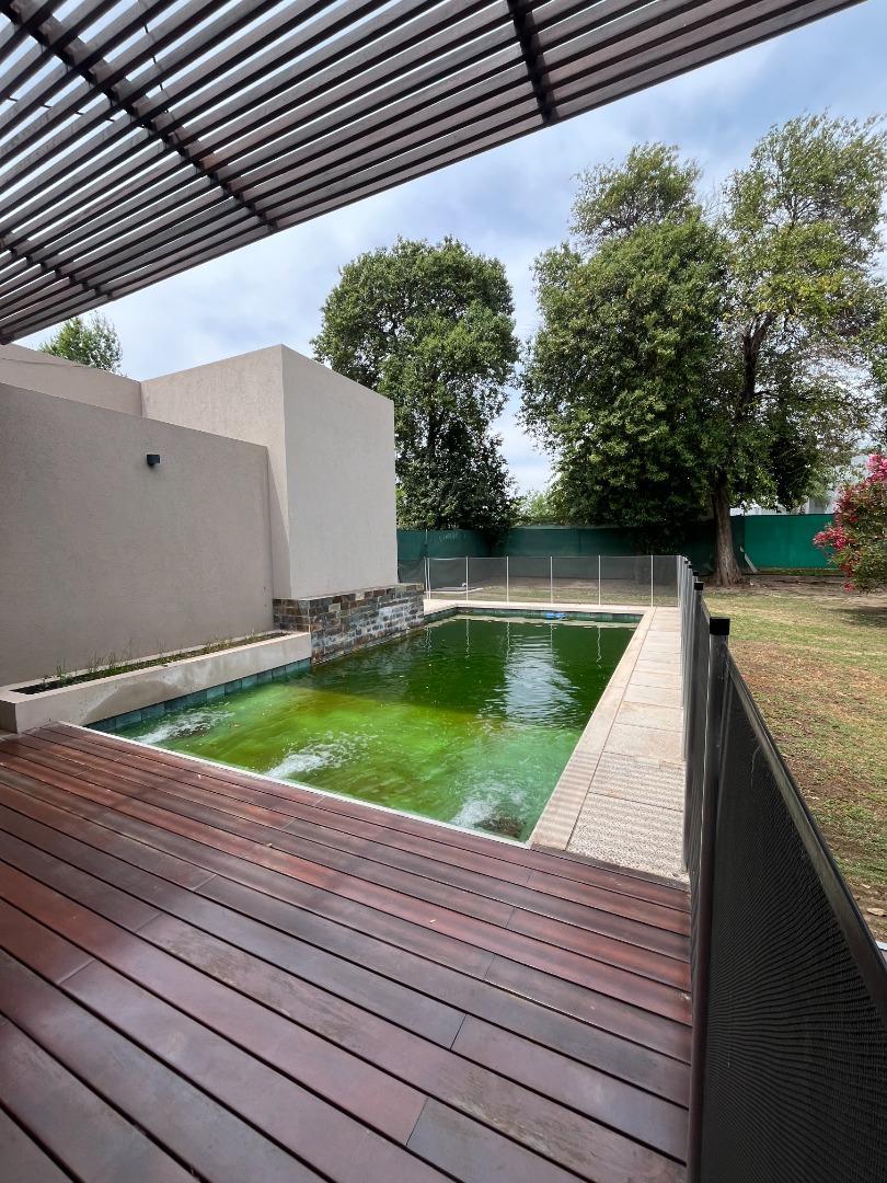 Casa en Venta en Cañuelas Country Golf, USD 510.000