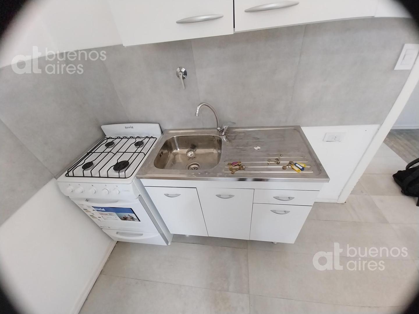 Depto Tipo Casa en Alquiler Temporal en Villa Crespo, $ 960.000