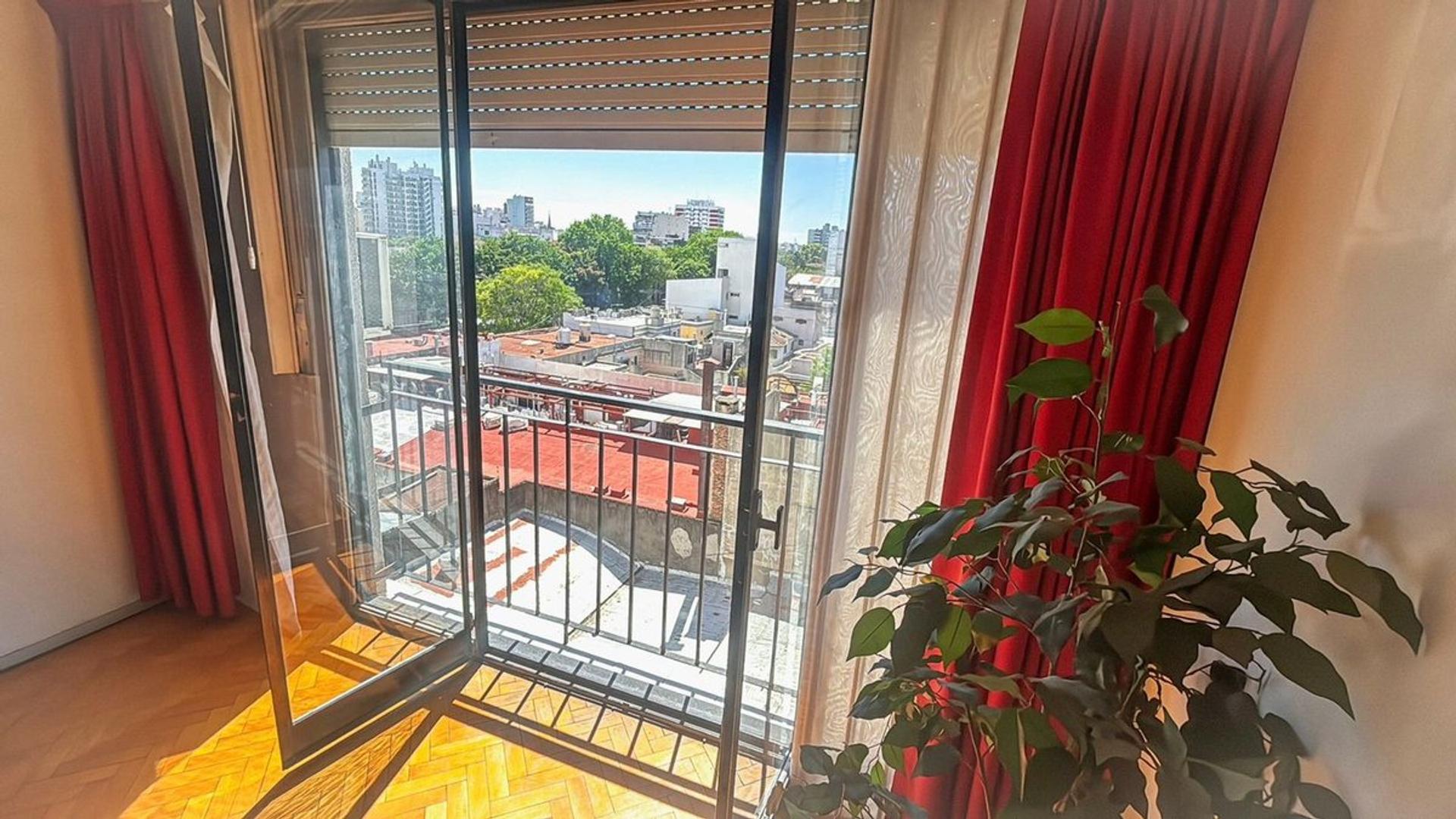 VENTA 2 AMB CON COCHERA EN TORRE LAVADERO Y LUZ