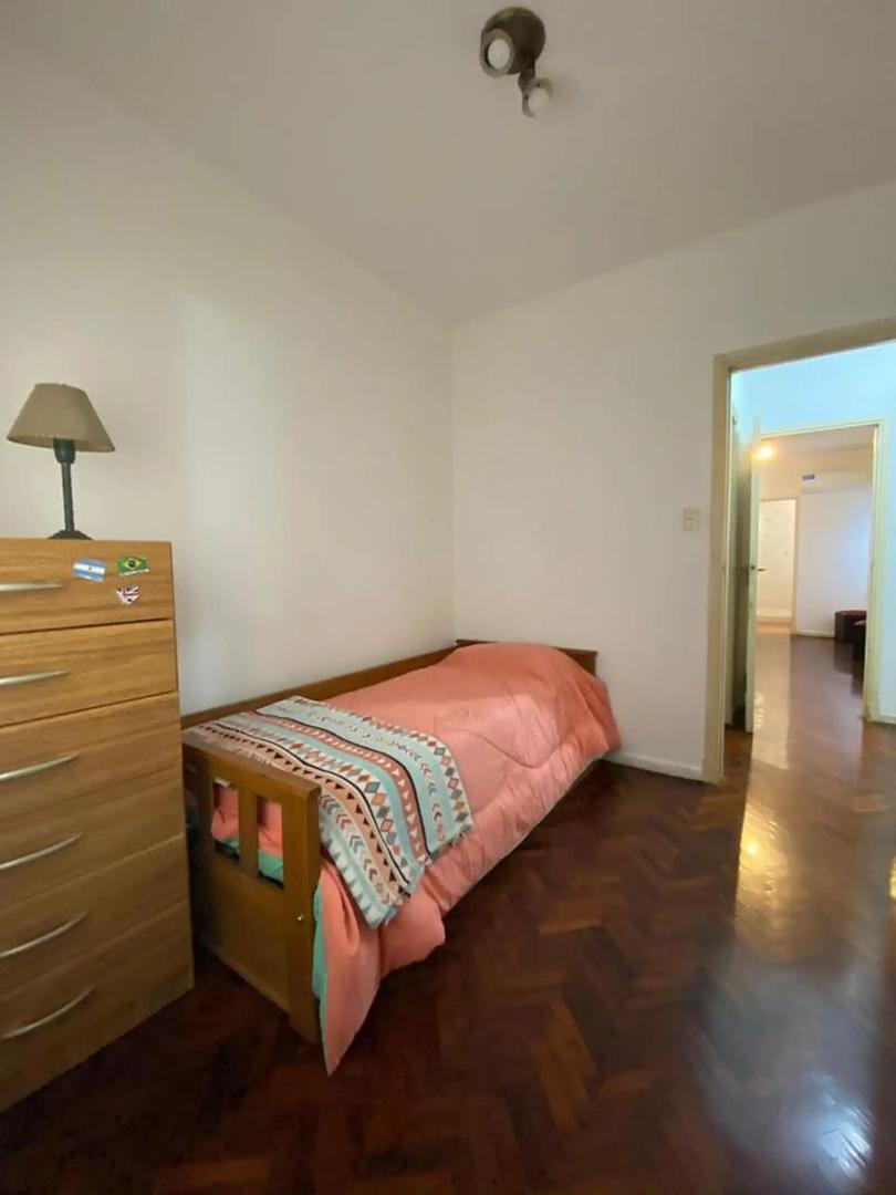 Estados Unidos 1200, Piso 2