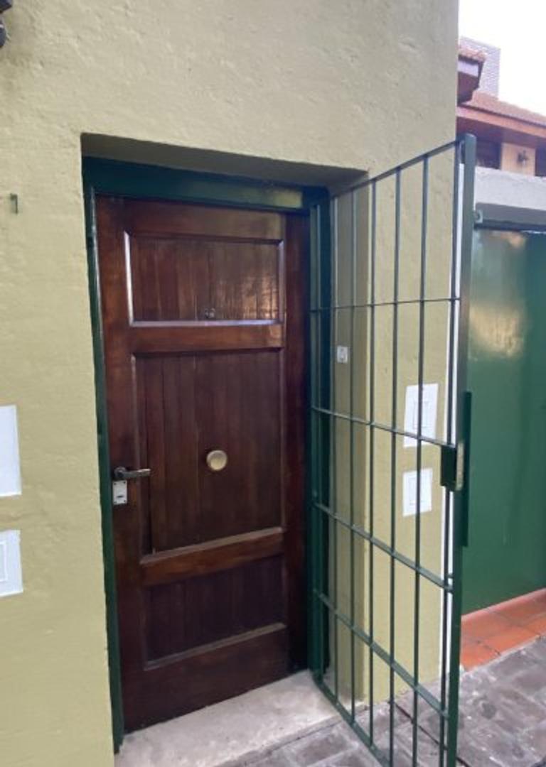 Casa en Alquiler en Alberdi, $ 500.000