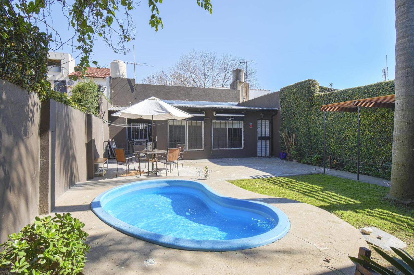 Venta Casa 5 Ambientes en Luis Guillón