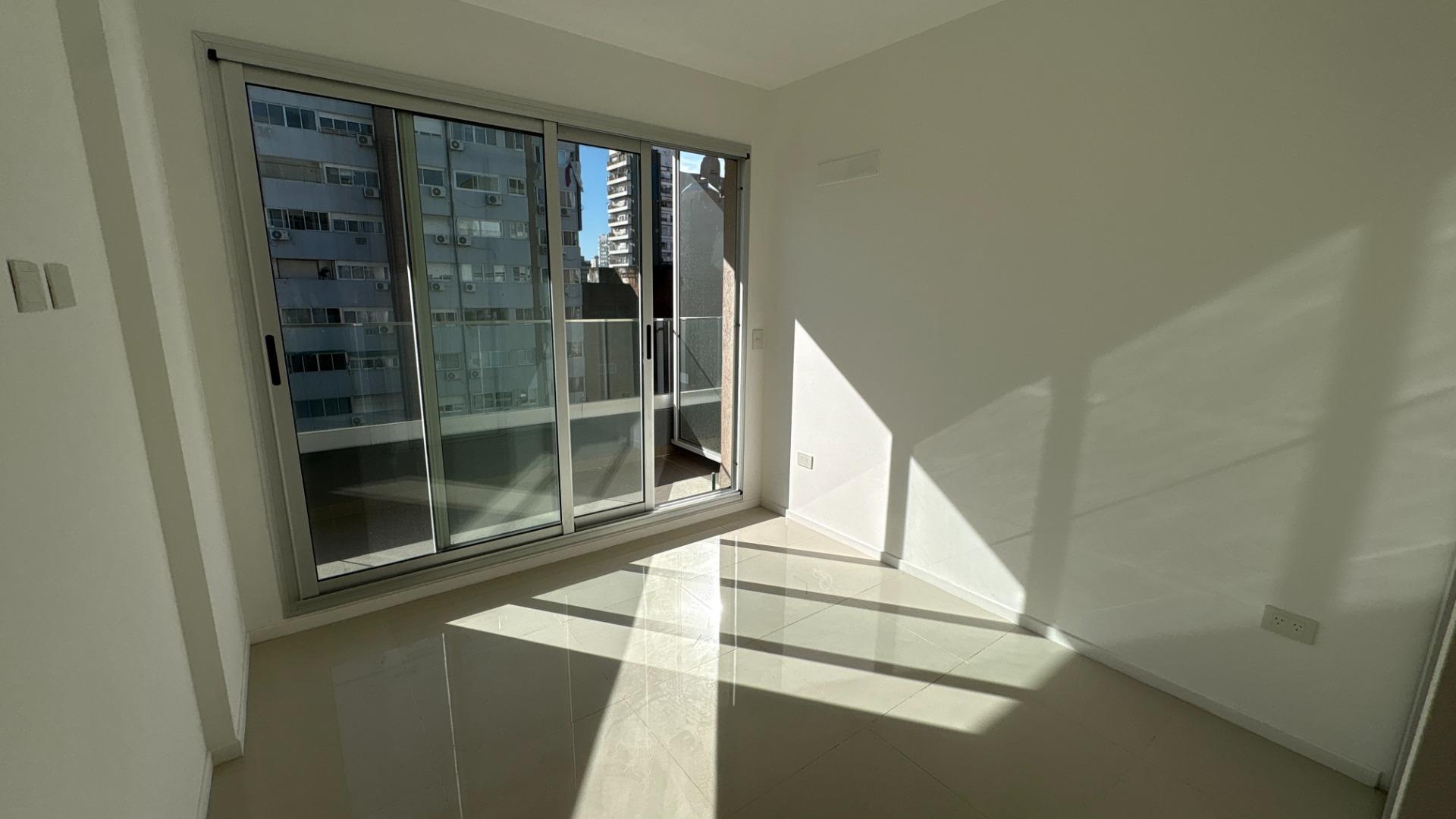 Departamento en Alquiler con 1 cocheras