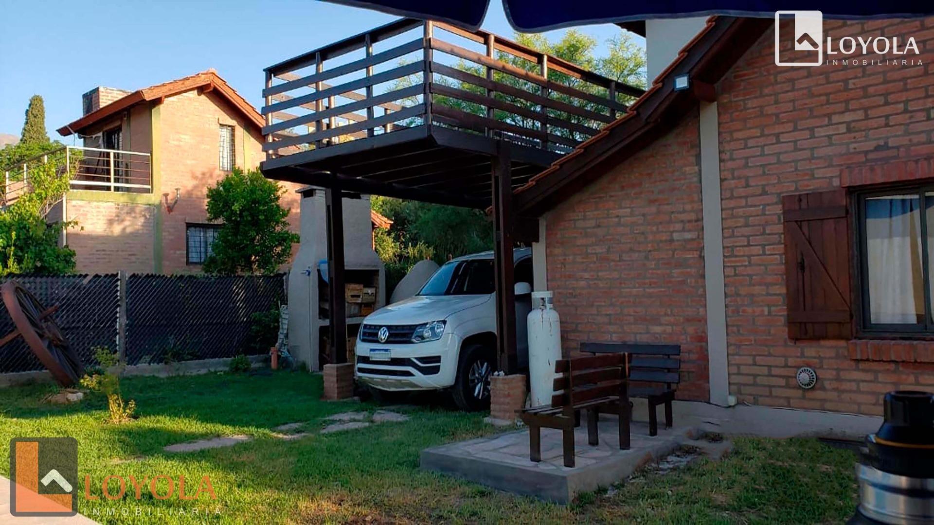 Casa en Venta con 2 cocheras