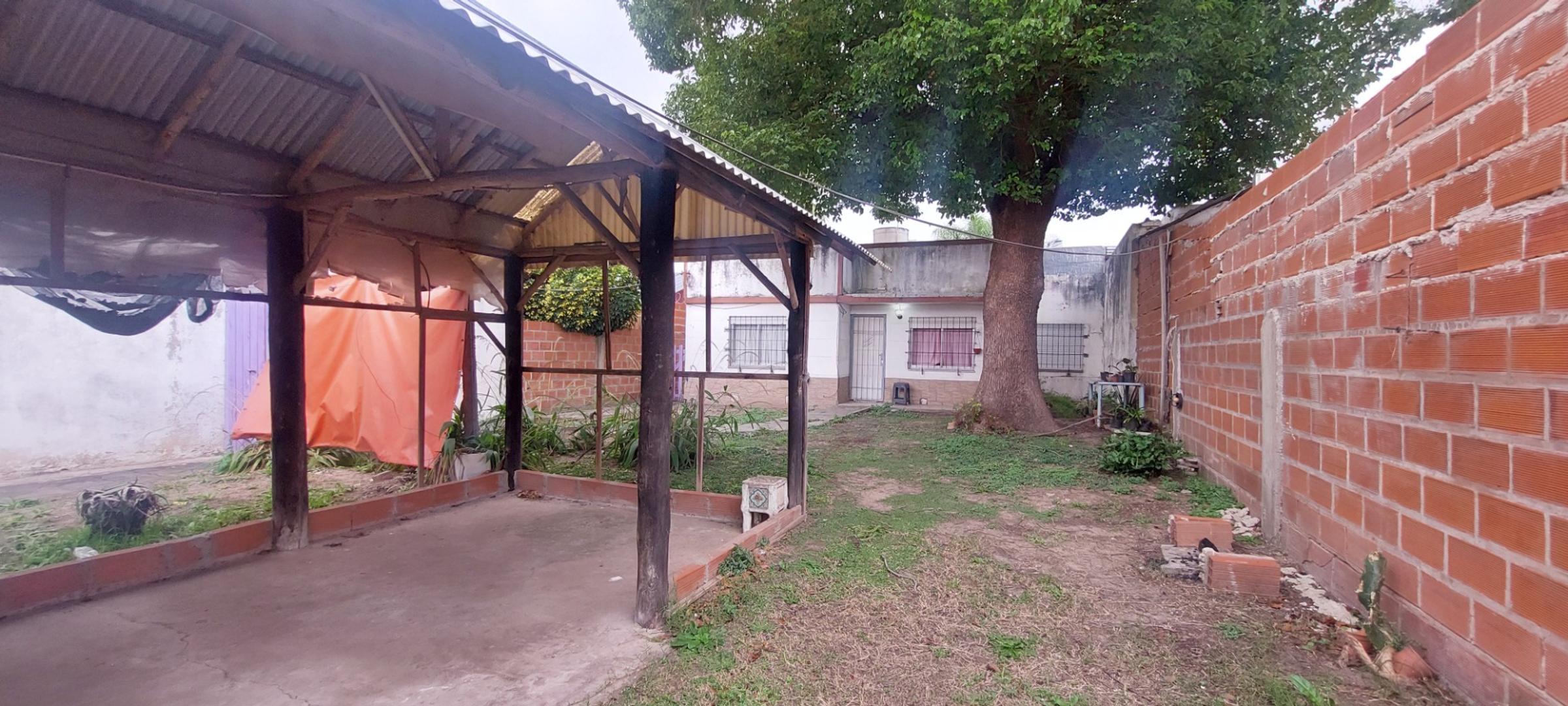 VENTA CASA 3 AMBIENTES PARQUE BERAZATEGUI