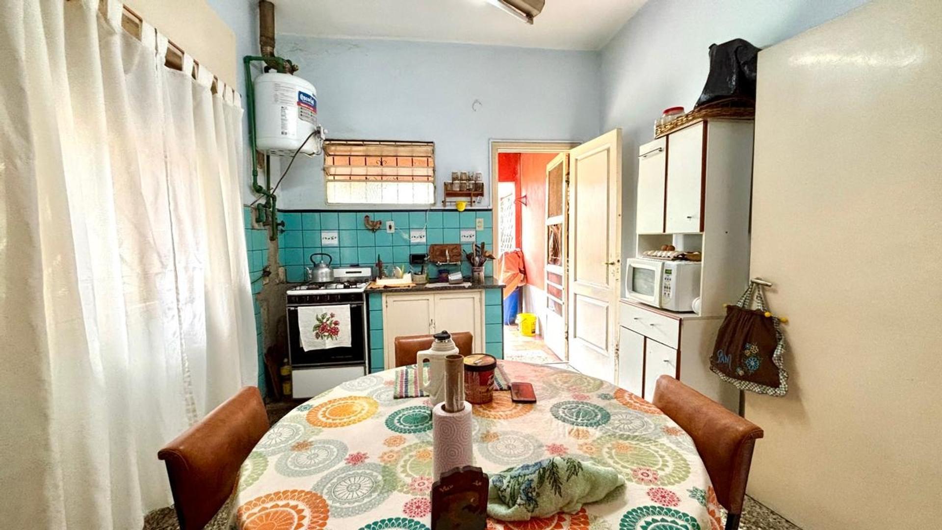 Casa 4 ambientes con 1 baño