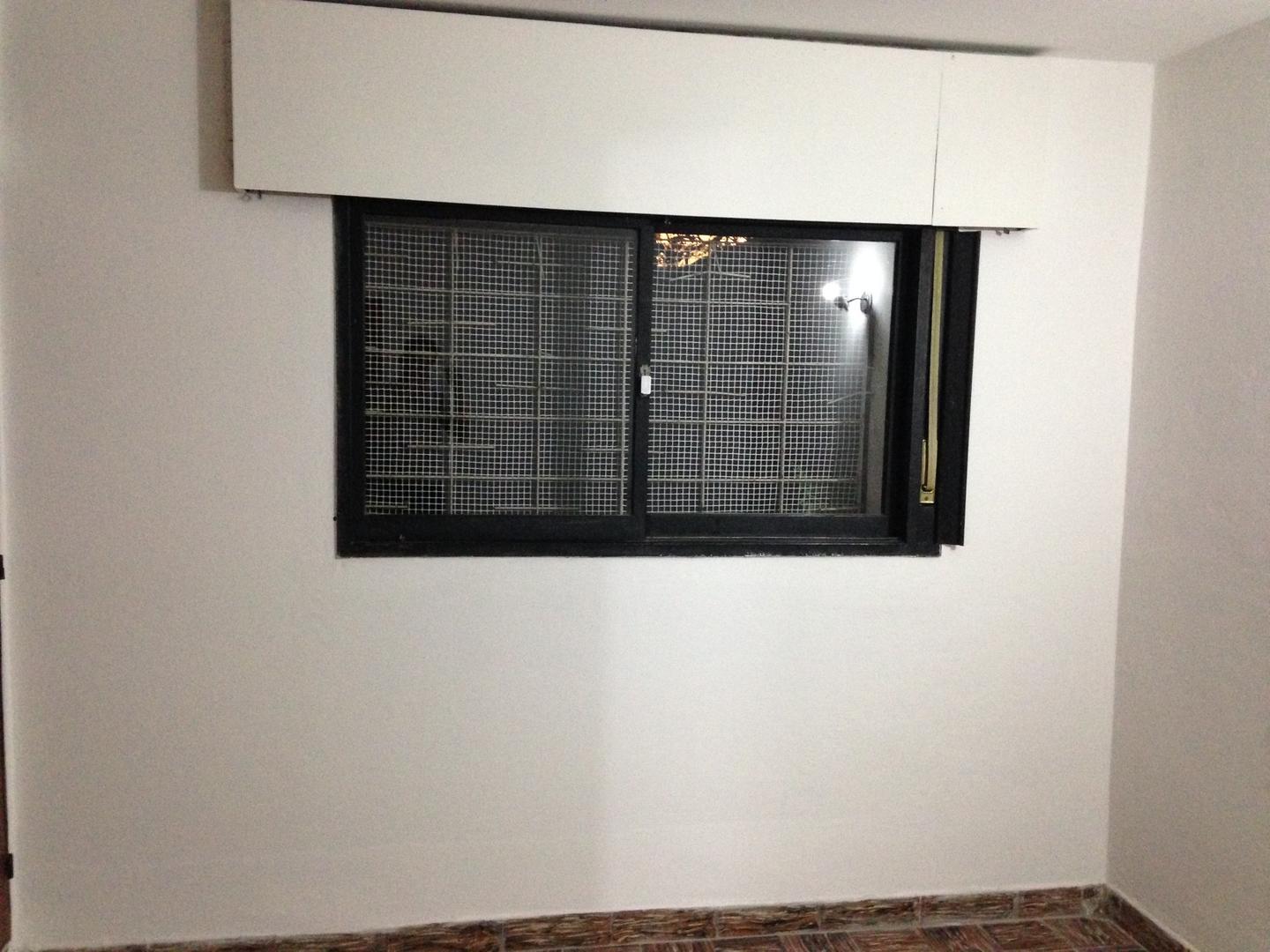 Casa en Alquiler con 1 cochera