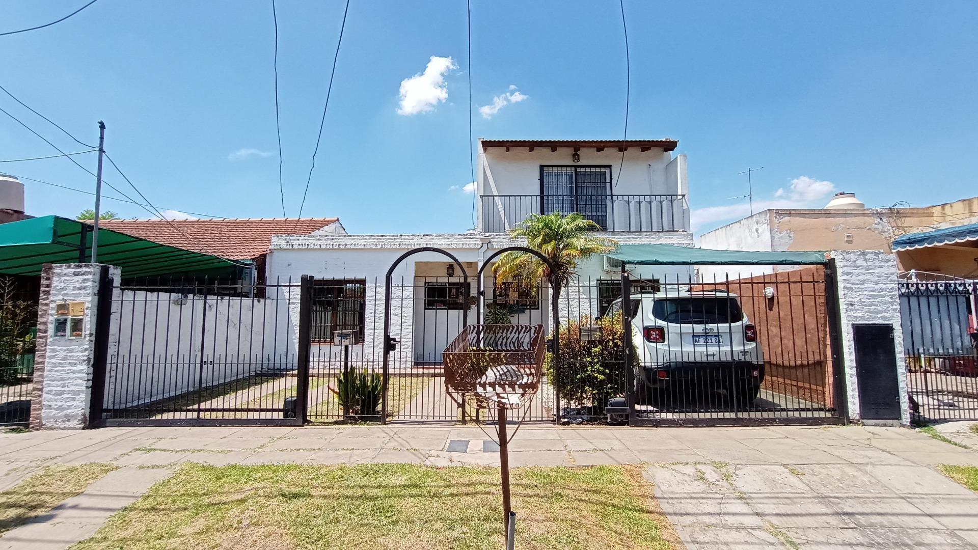 PH tipo Duplex - Ituzaingo Norte - Gelpi al 1800