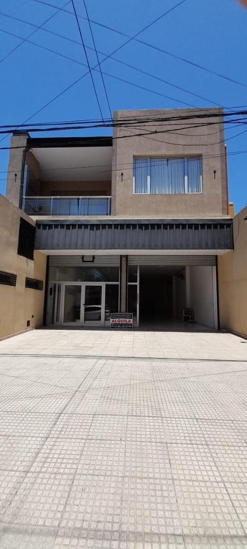 Mendoza 487. Local Comercial