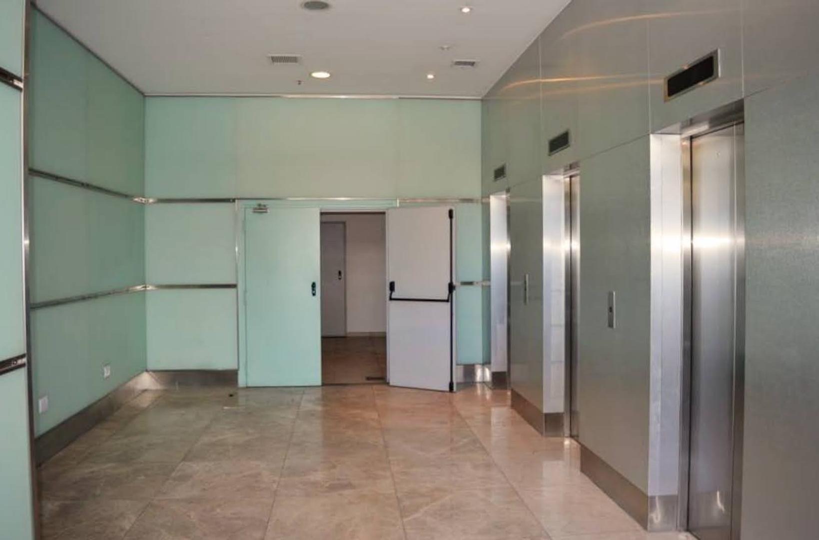 Oficina en Alquiler al Oeste