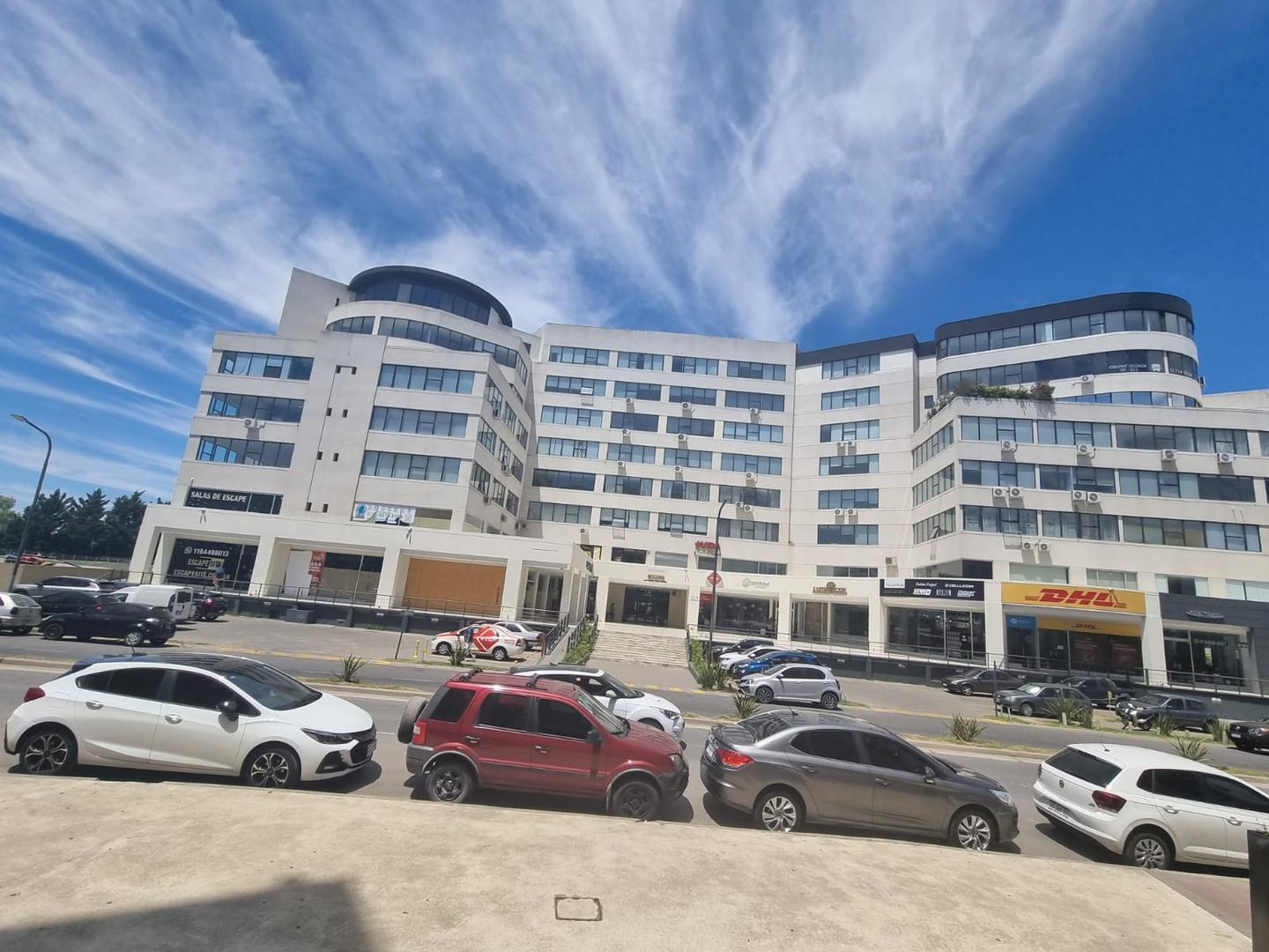 Av Del Puerto 215 , Piso 5