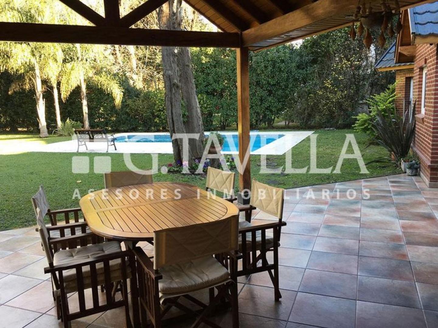 Casa 4 ambientes con 3 baños