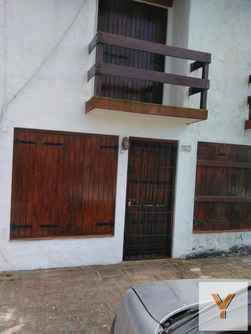 Casa en venta - 2 Dormitorios 4 Baños - Costa Azul