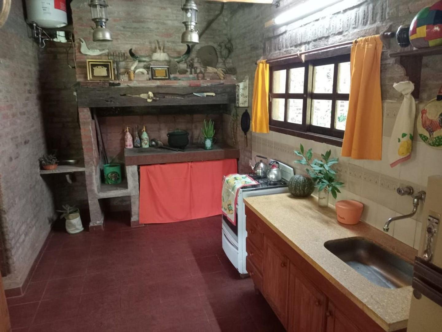 CASA QUINTA EN ARROYO LEYES