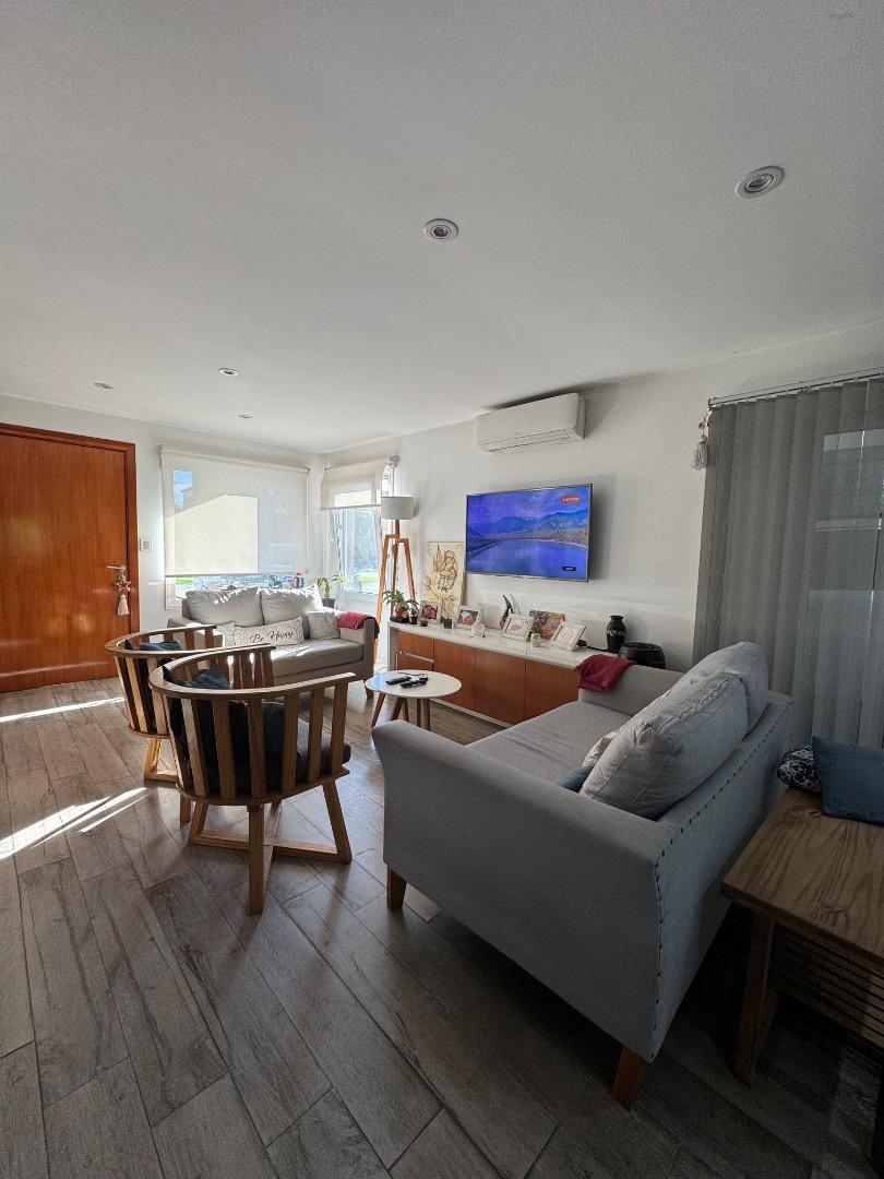 Casa 5 ambientes con 4 baños