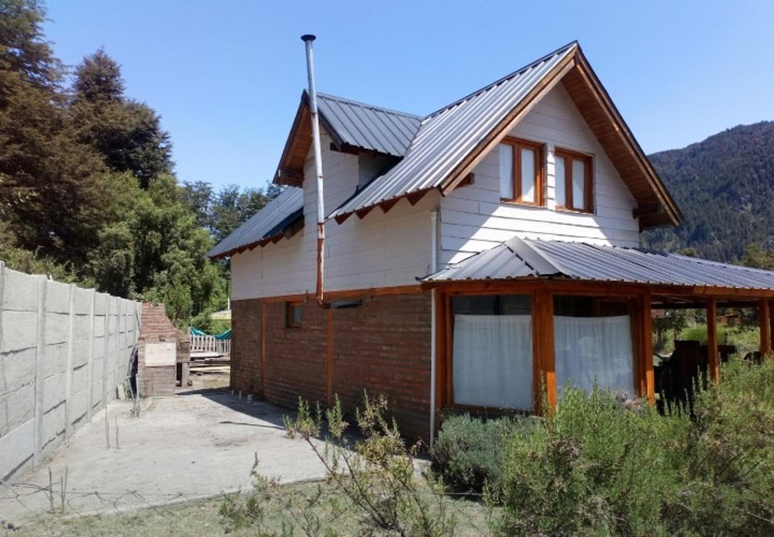 CASA EN VENTA. LAGO PUELO