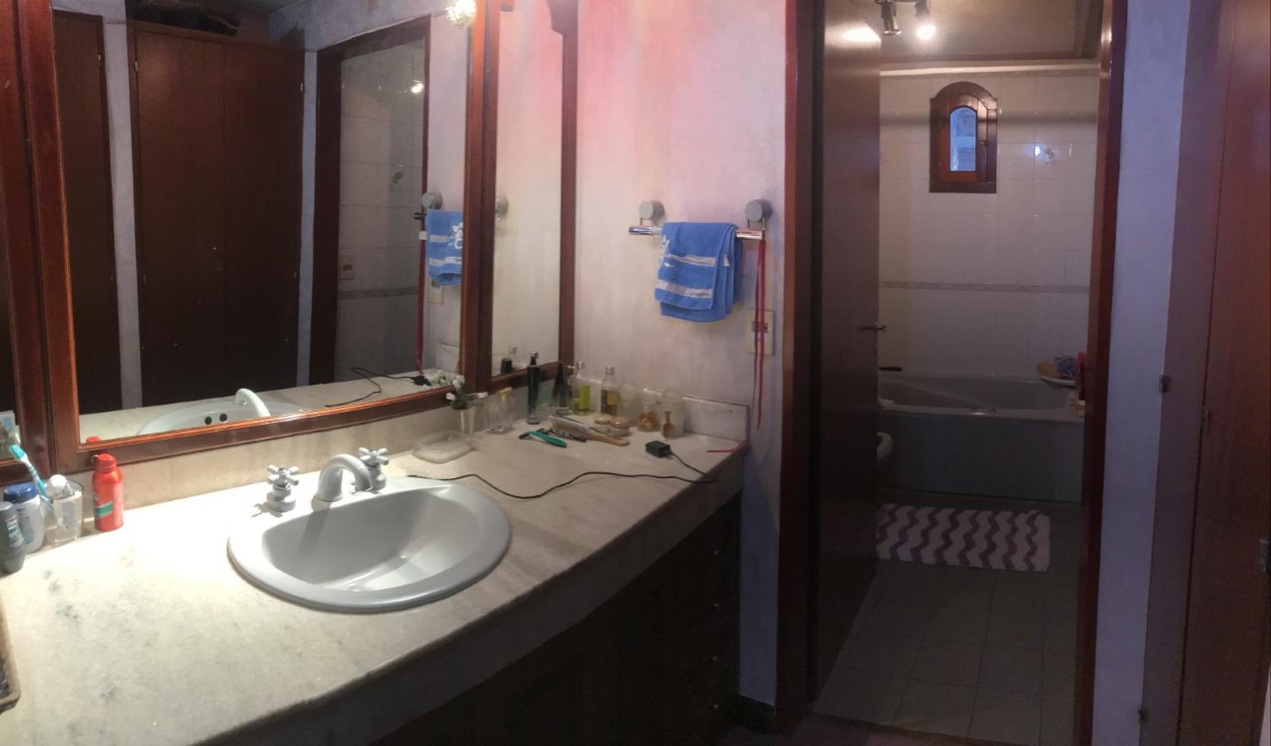 Casa en Venta al Este