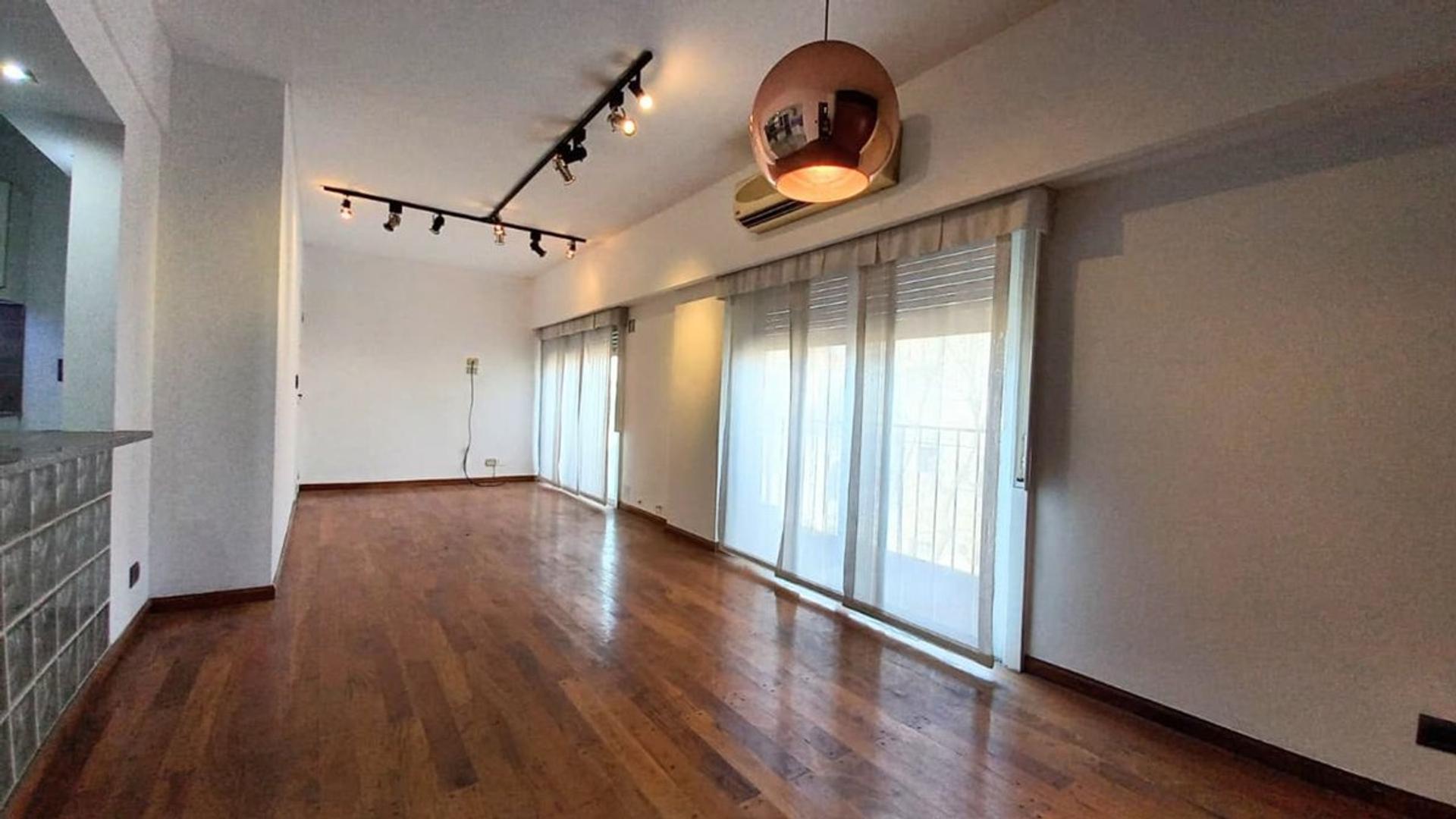 Avenida Bartolomé Mitre 2400