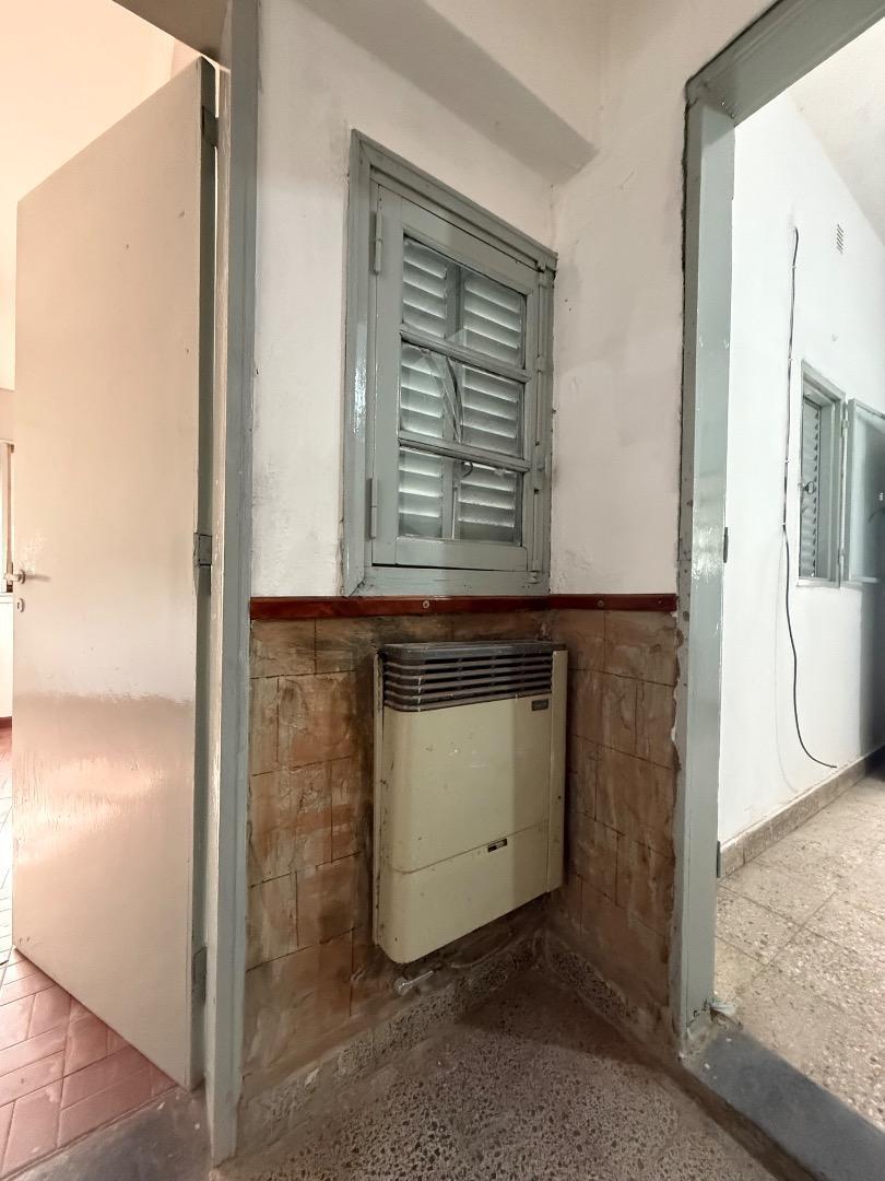 Casa 2 ambientes con 1 baño