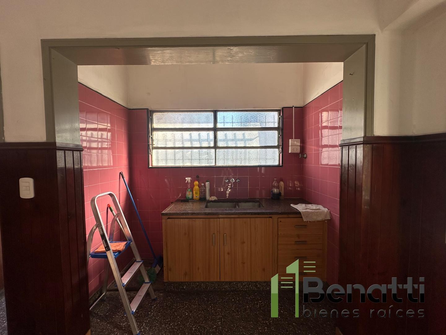 PH 3 amb al frente en PLANTA BAJA. DOBLE COCHERA Y PATIO