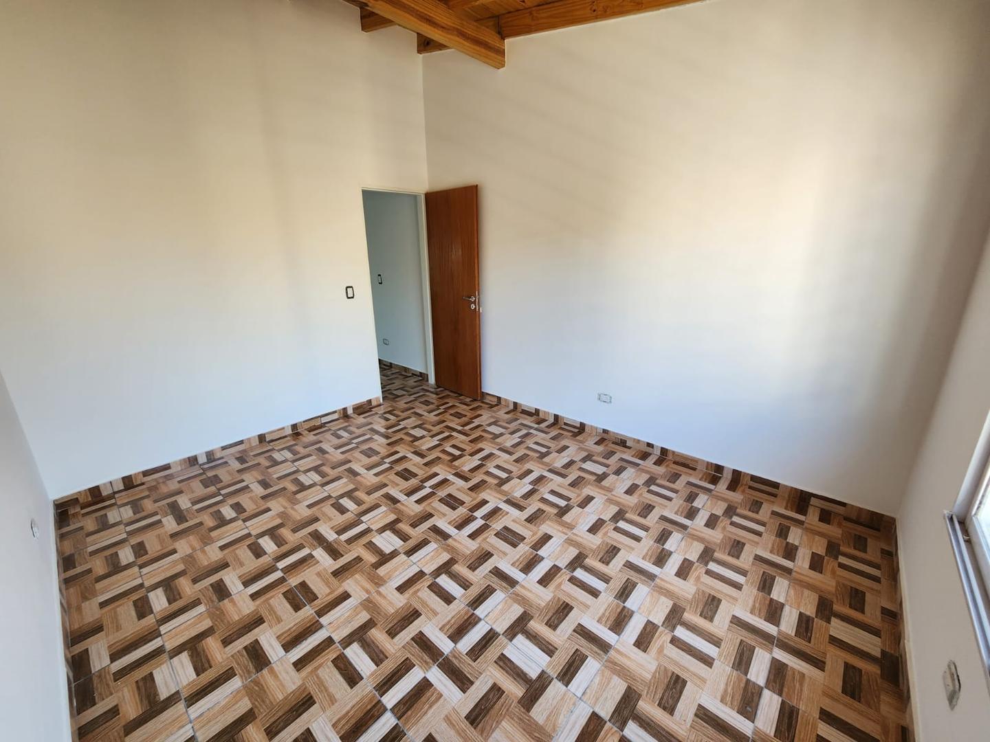 DPTO 3 AMB., INTERNO, EN DÚPLEX, CON PATIO PROPIO