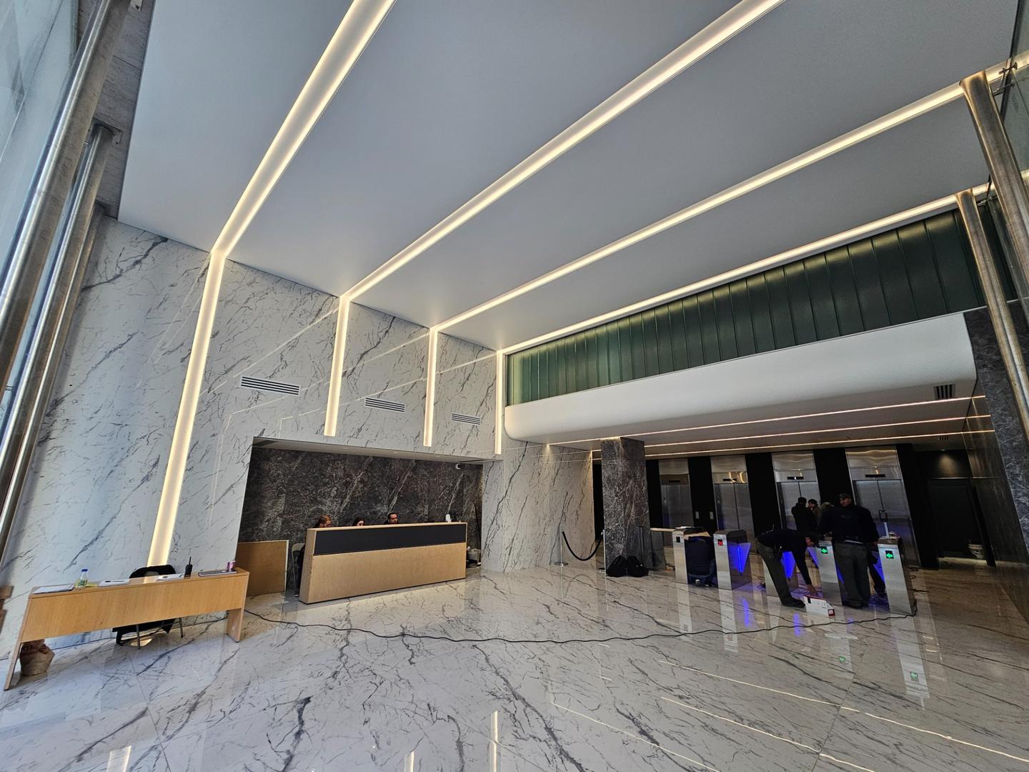 Av Del Libertador 6200 , Piso 11